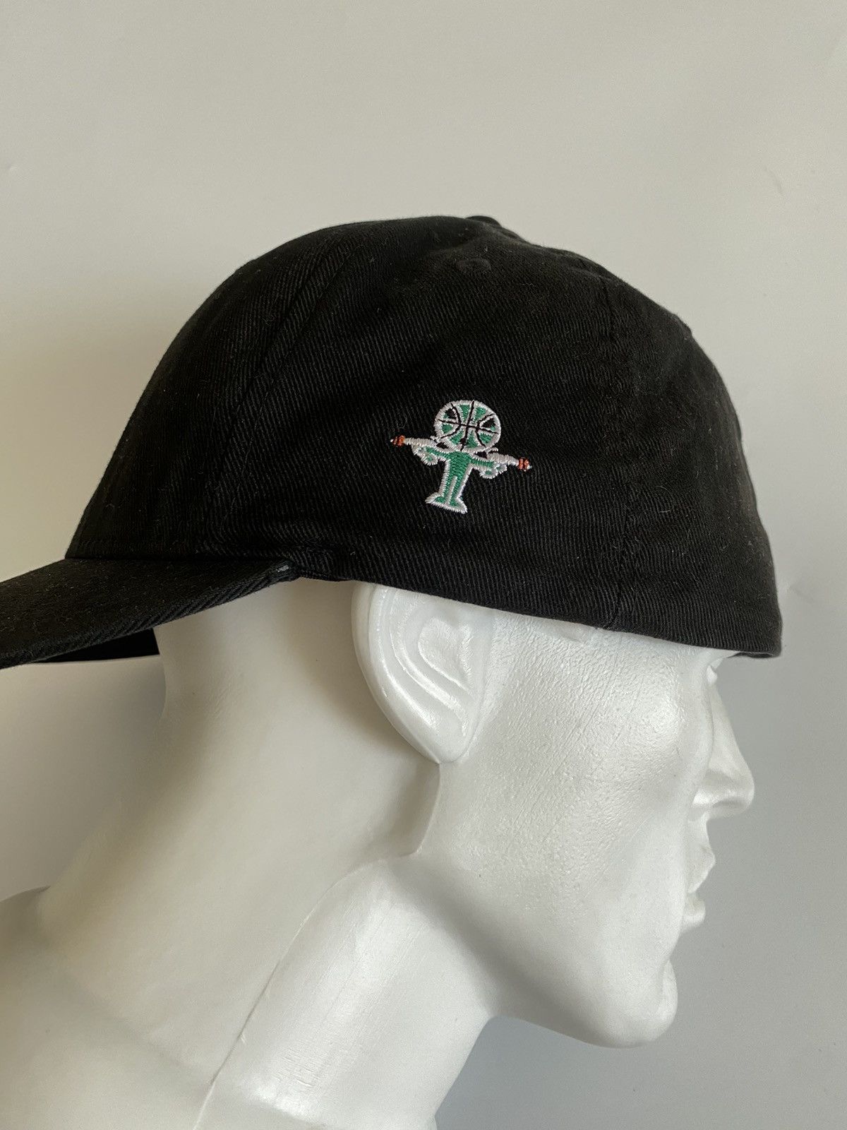Nike RARE VINTAGE NIKE SB X RAYGUNS HAT CAP Size ONE SIZE - 3 Thumbnail