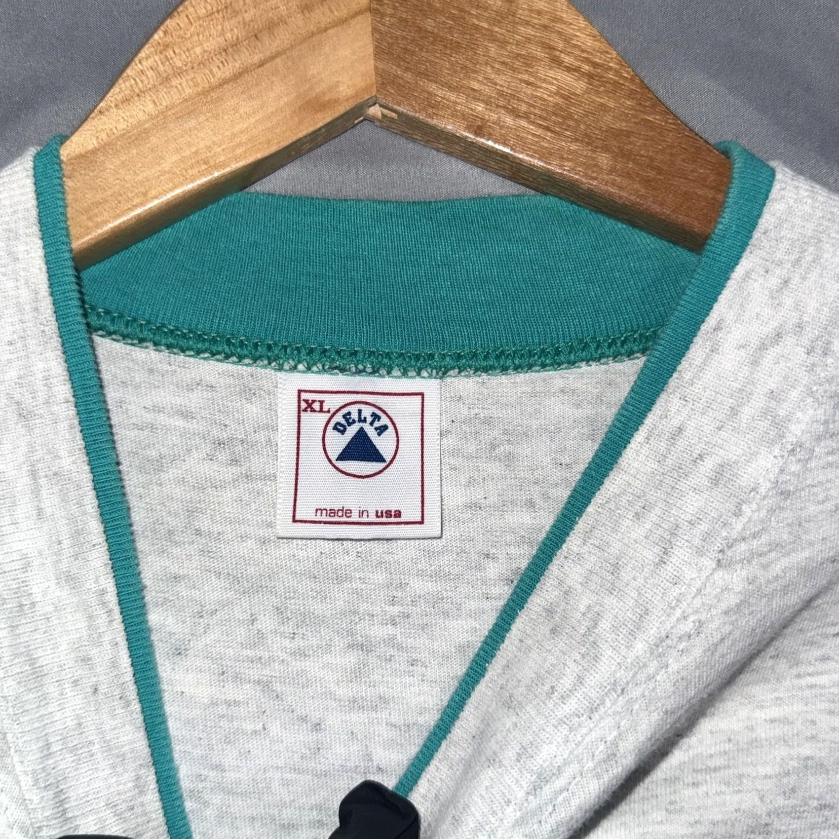Delta VINTAGE Delta Alaska Map Graphic Shirt Mens XL Gray 90s Inside Passage Travel Nautical Crew Neck Short Sleeve Graphic Print Mens Size US XL / EU 56 / 4 - 3 Thumbnail