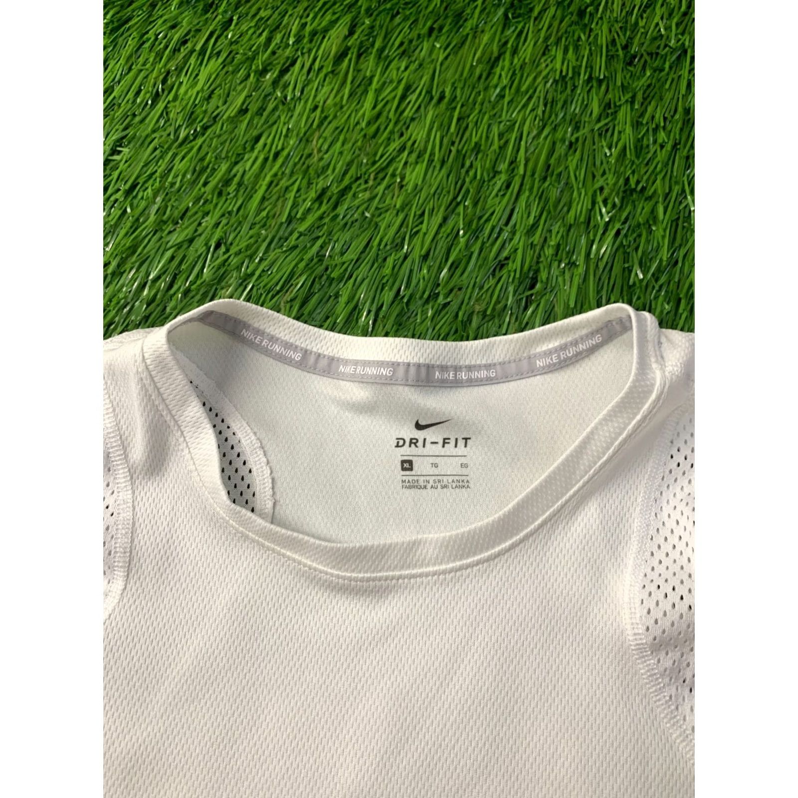 Nike Nike Dri-FIT Running Shirt Women XL White Jersey Short Sleeve Training 2018 Size XL / US 12-14 / IT 48-50 - 4 Thumbnail