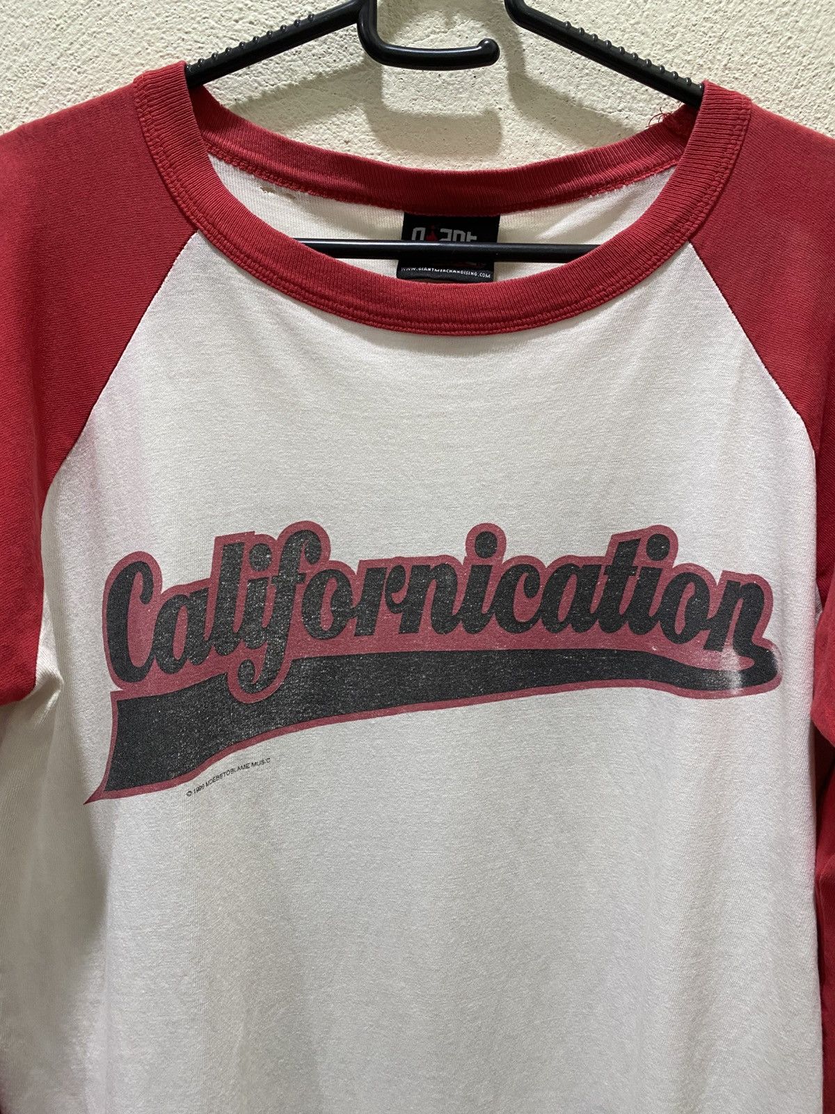Band Tees Red Hot Chili Peppers Californication 3q rare 90s Size US M / EU 48-50 / 2 - 4 Thumbnail