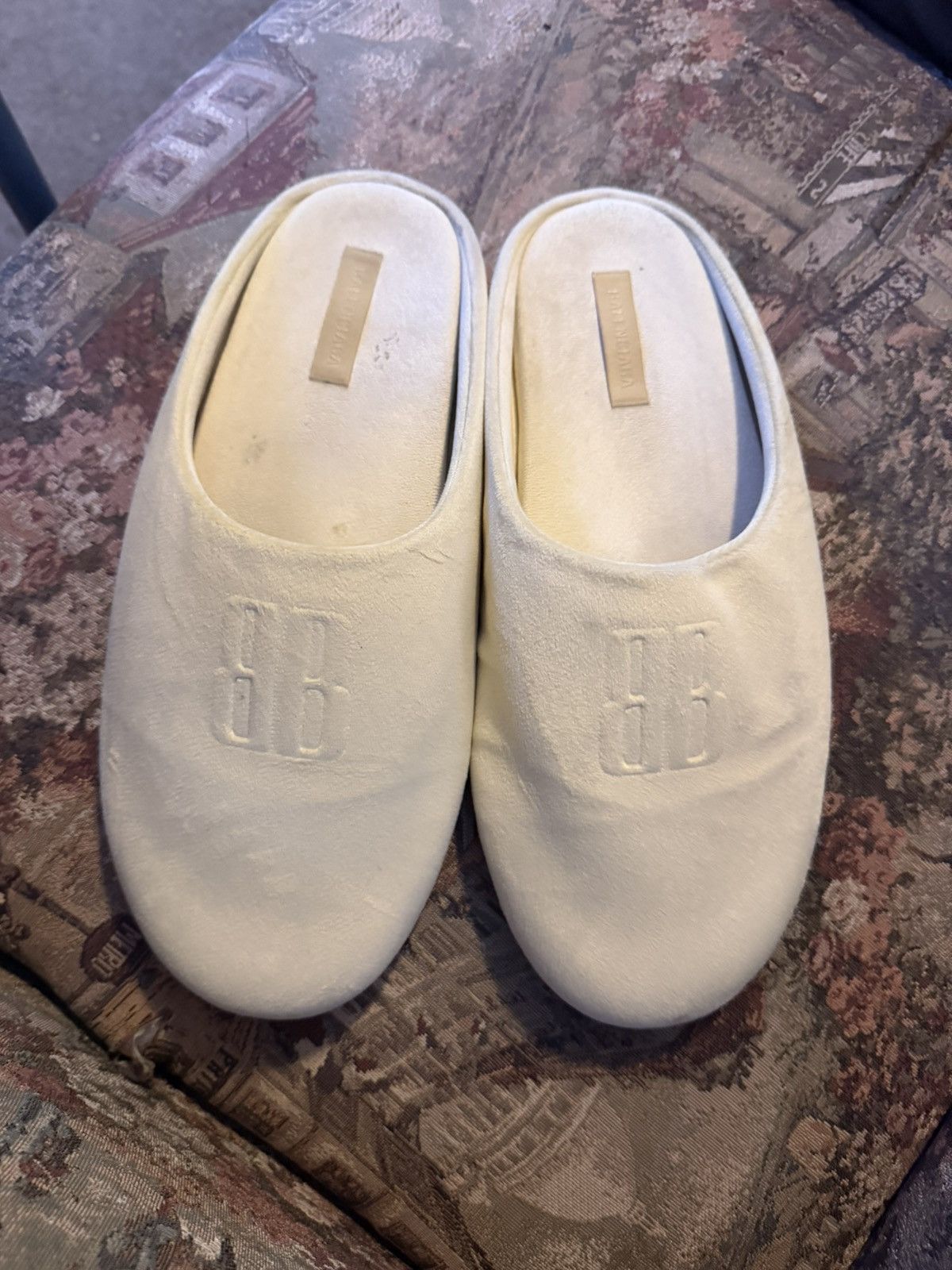 Balenciaga Mens Chataeu Slipper Velvet Size 40 fits 9-9.5