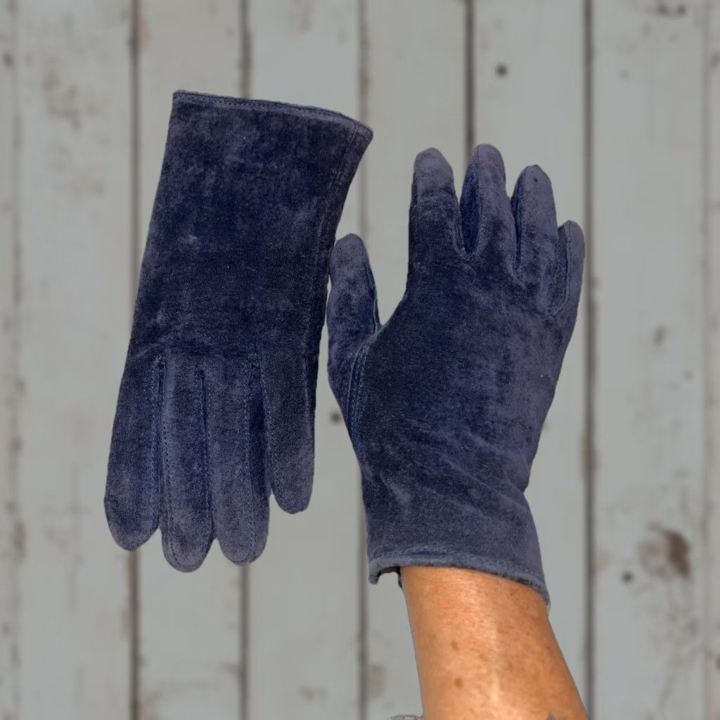 Vintage VINTAGE BLUE SUEDE LEATHER Driving Gloves Wrist Length Women’s Medium Med Winter Glove Warm Lined Size 32" / US 10 / IT 46 - 1 Thumbnail