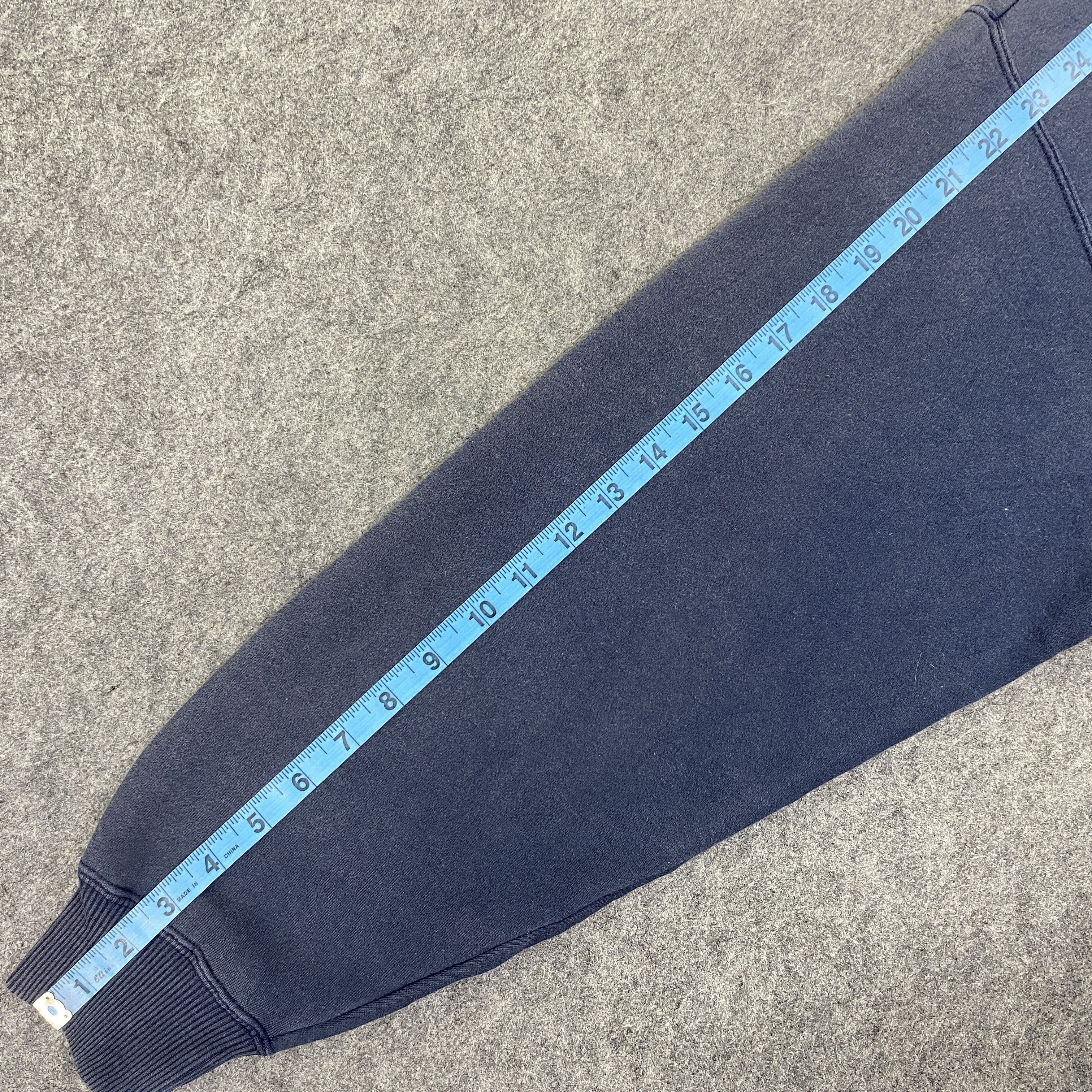 Champion Vintage Champion Small Logo Sweatshirt Faded -SW076 Size US L / EU 52-54 / 3 - 3 Thumbnail