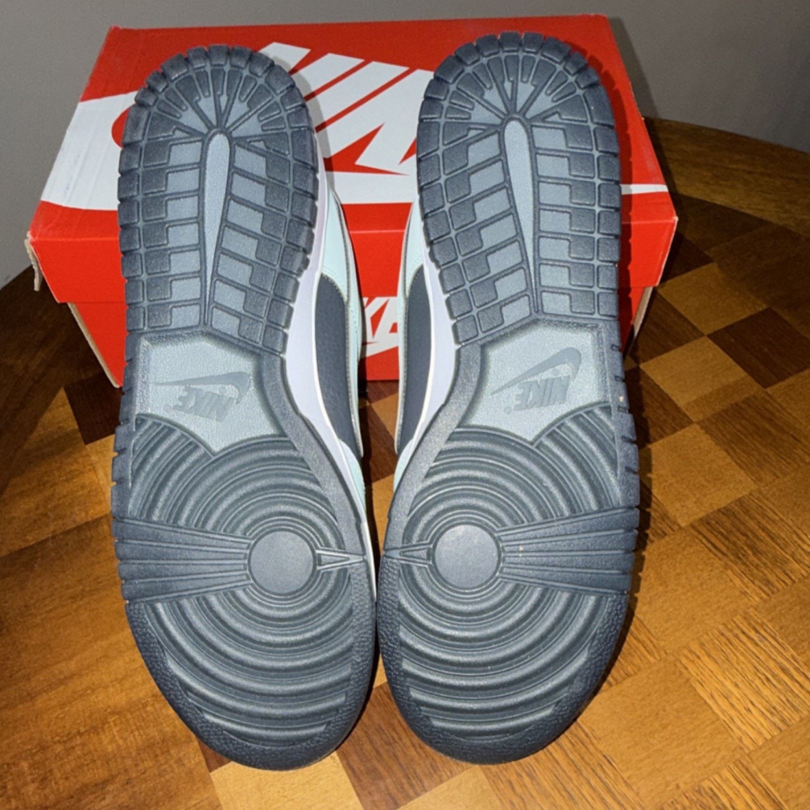Nike Nike Dunk Low Retro PRM Dark Smoke Grey Barely Green MENS 13 Size US 13 / EU 46 - 6 Thumbnail