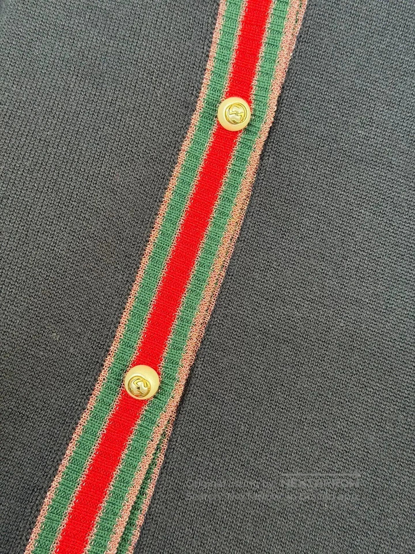 Gucci Gucci Pearl Logo Button Wool Cardigan S. Size S / US 4 / IT 40 - 3 Thumbnail
