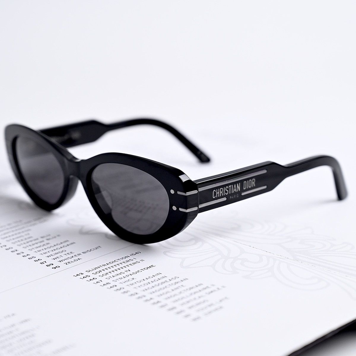 Dior DIOR DIORSIGNATURE B8U 14A0 SUNGLASSES Size ONE SIZE - 2 Thumbnail