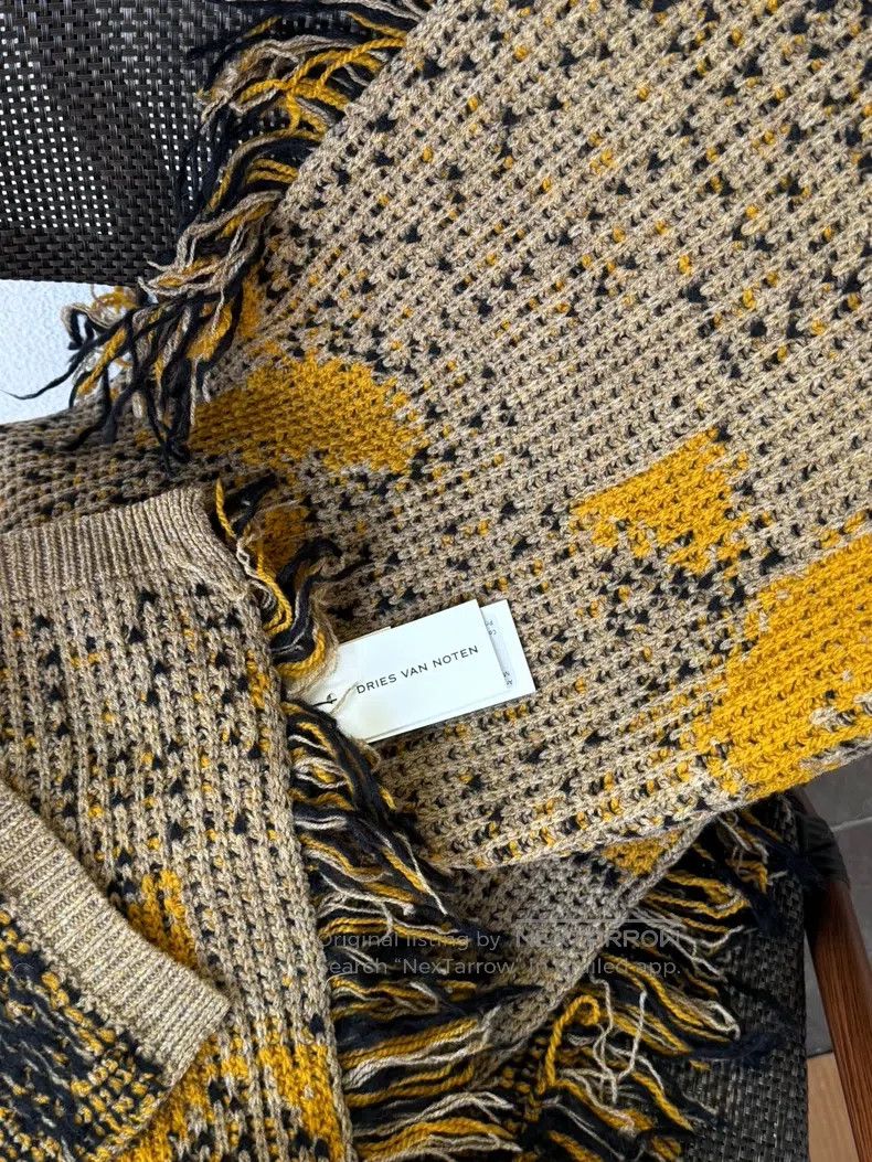 Dries Van Noten Dries Van Noten Printed Single-Side Frayed Wool Scarf Size ONE SIZE - 2 Thumbnail