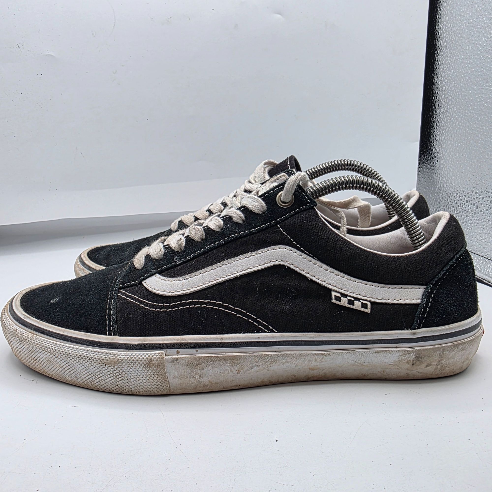 Vans Vans Old Skool Mens Size 10 Black White Shoes Skate Casual W Size US 10 / EU 43 - 13 Thumbnail