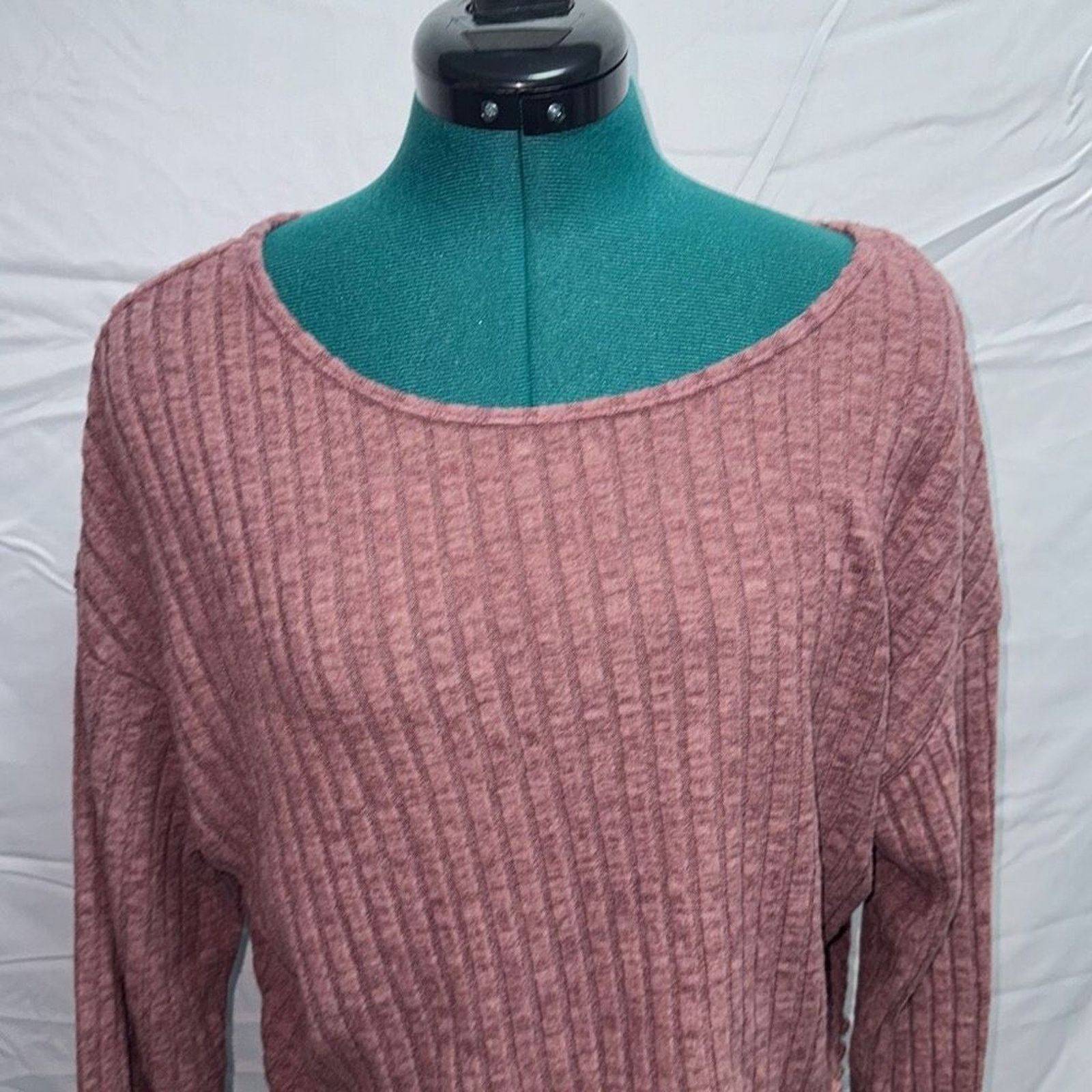 Shein SHEIN Pink Ribbed Long-Sleeve Shirt | Sz XS Size XS / US 0-2 / IT 36-38 - 2 Thumbnail
