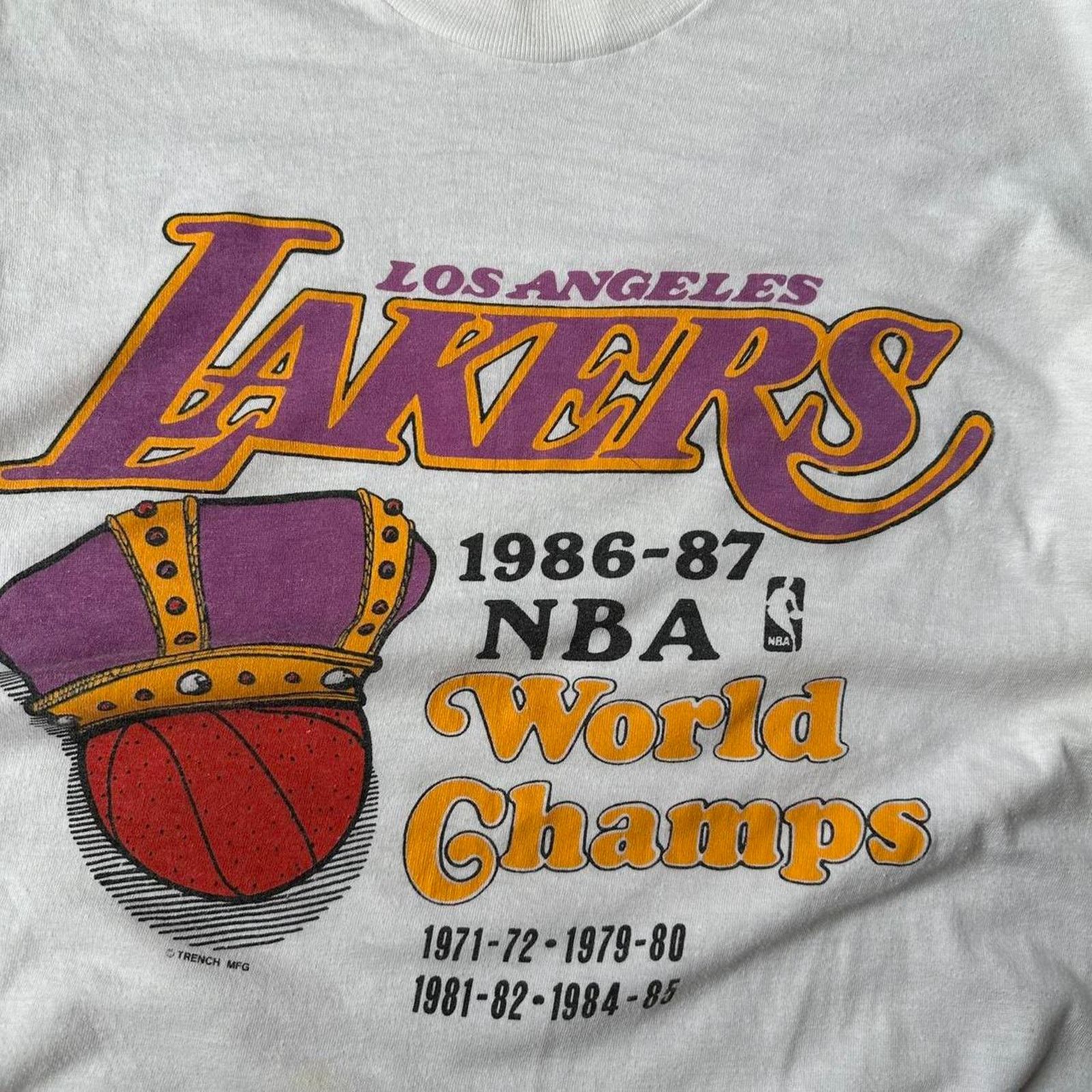 Vintage Rare Vintage 80s NBA Los Angeles Lakers World Champs Shirt Size US XL / EU 56 / 4 - 2 Thumbnail