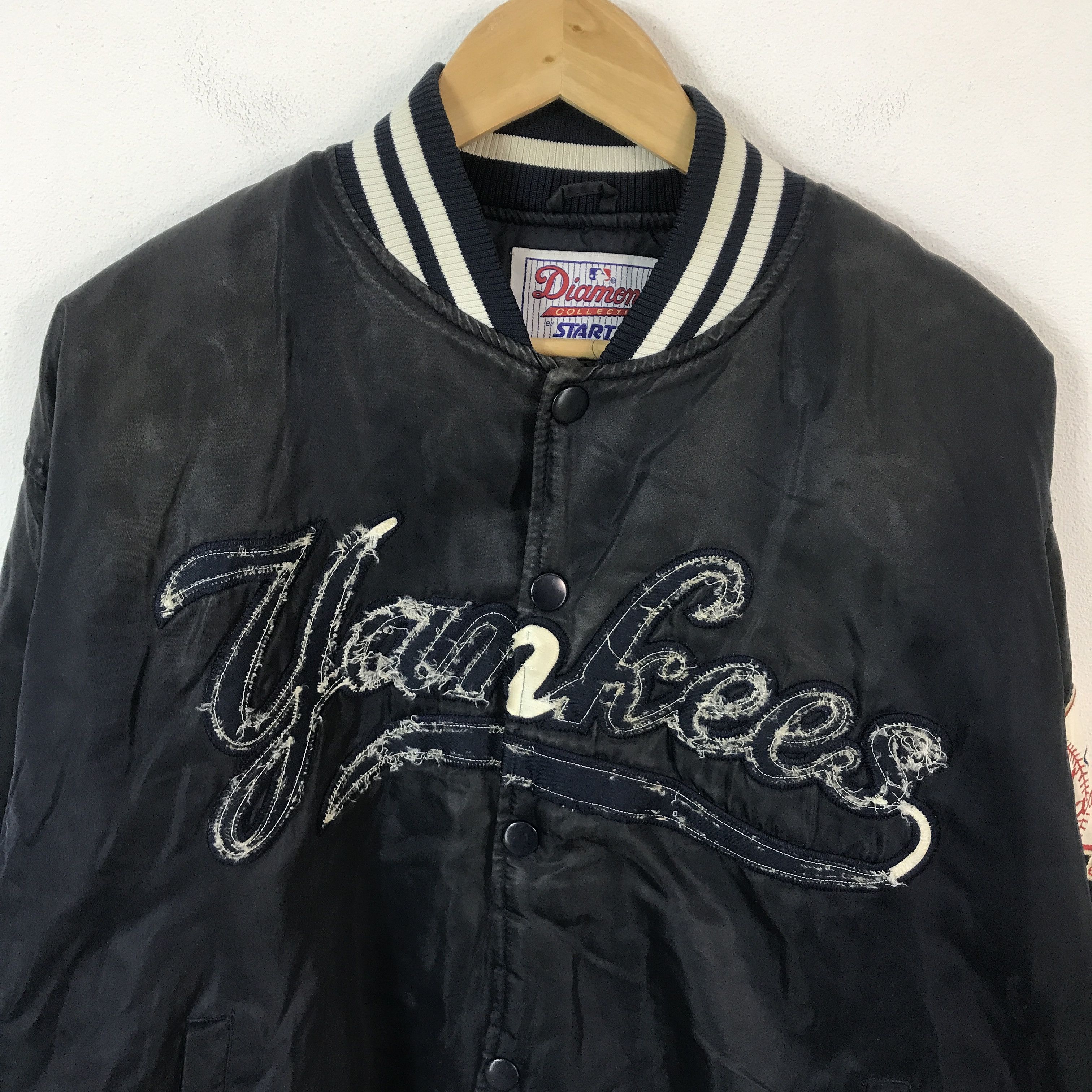 New York Yankees New York Yankees Distressed logo Sun faded jacket Size US M / EU 48-50 / 2 - 3 Thumbnail
