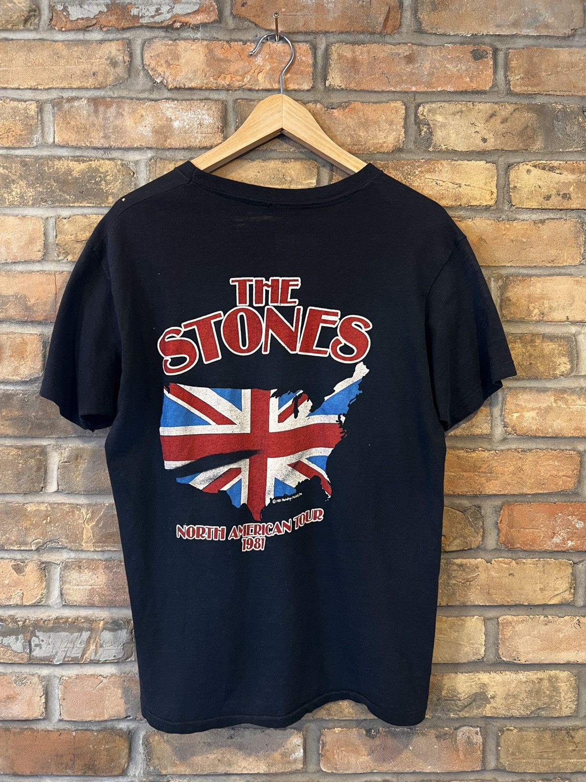 Band Tees 89’ Rolling Stones Tongue Logo Tour T Shirt Size US L / EU 52-54 / 3 - 2 Thumbnail