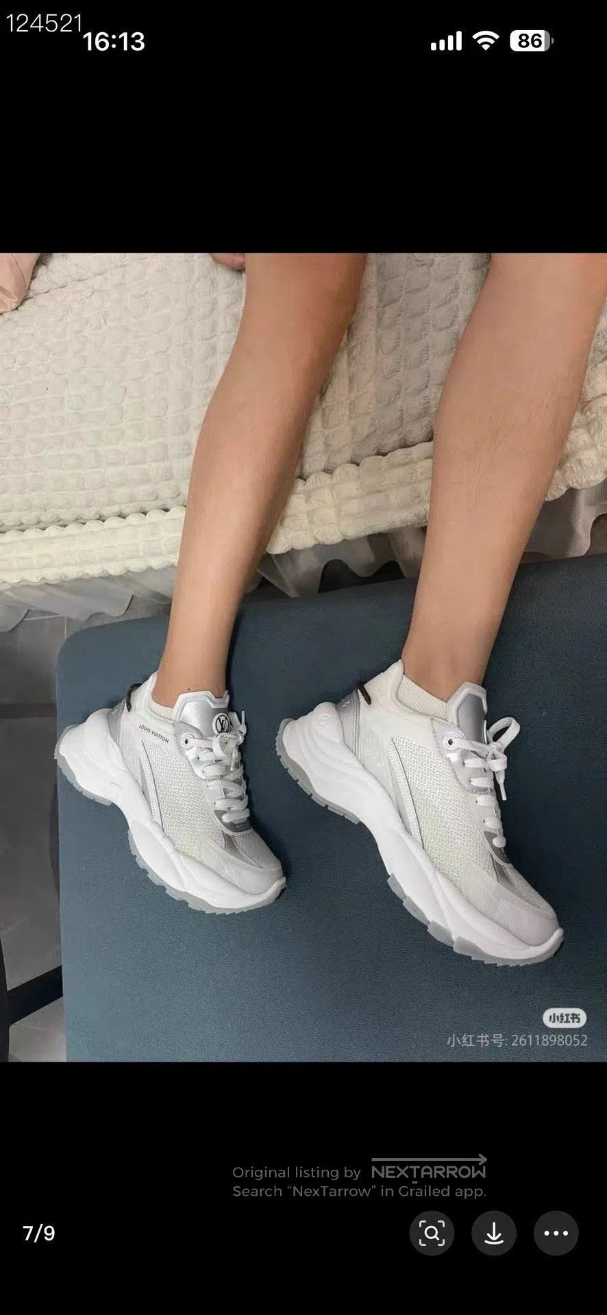 Louis Vuitton Louis Vuitton Run 55 Women's Sneakers. Size US 5 / IT 35 - 9 Thumbnail