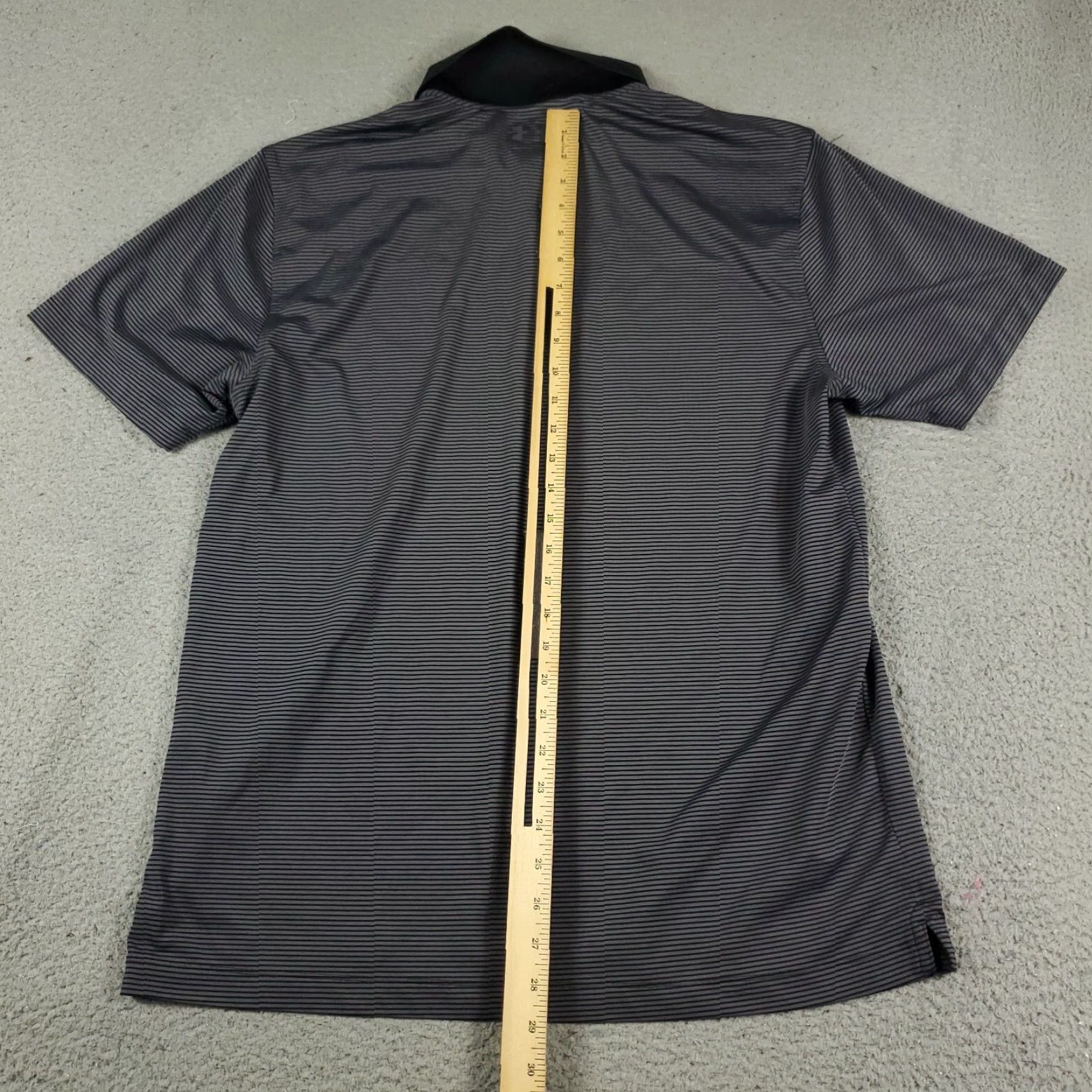 Under Armour Under Armour Polo Shirt Mens Size Large Gray Striped Golf Casual Short Sleeve Size US L / EU 52-54 / 3 - 3 Thumbnail
