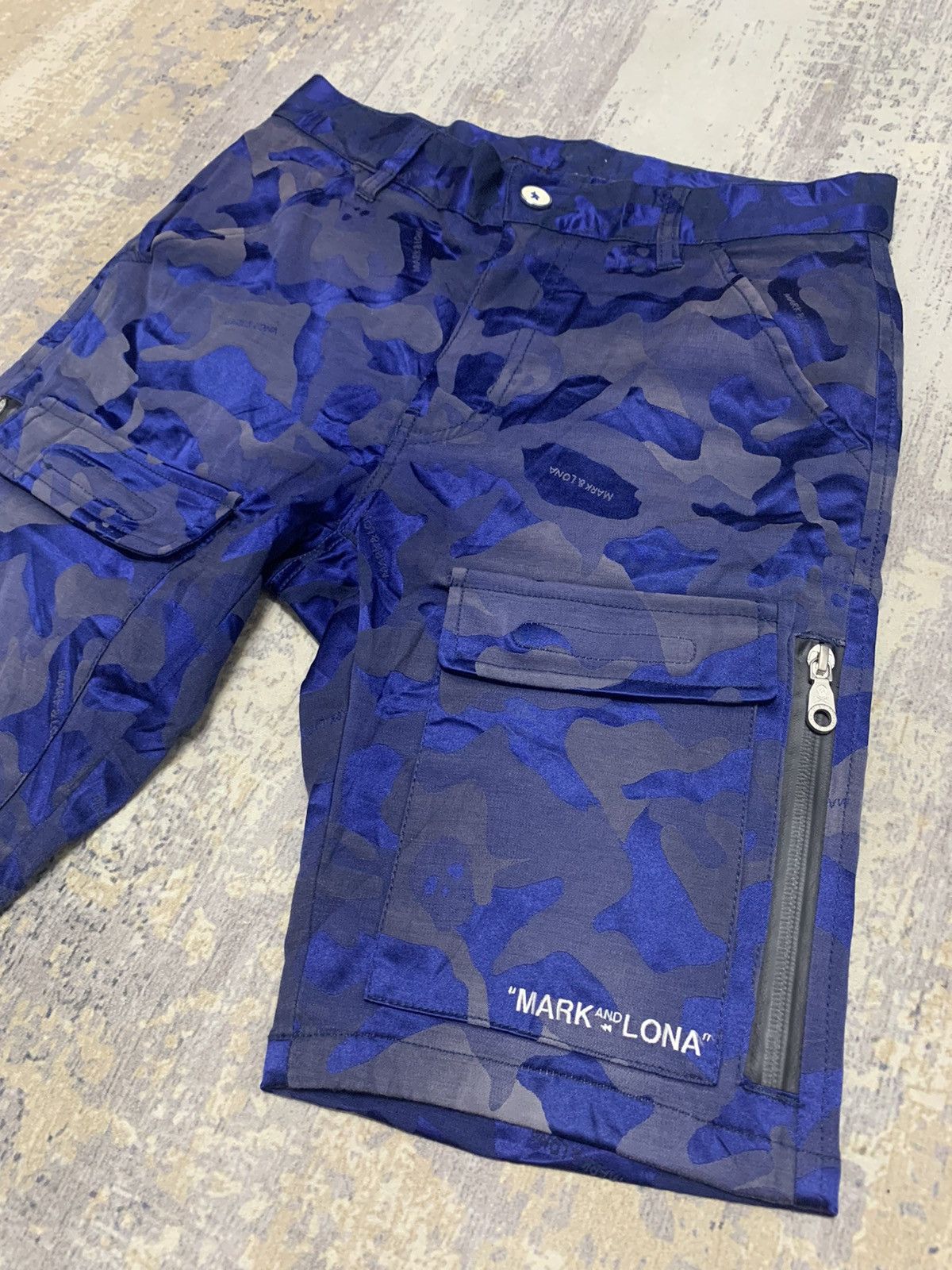If Six Was Nine Japanese Brand Mark & Lona Skill Blue Skull Camo Shorts Size US 29 - 3 Thumbnail