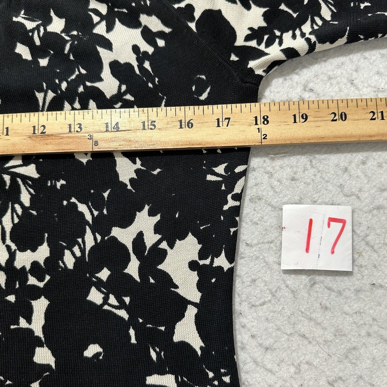 Loft LOFT Small Black Floral Button Front Cardigan Sweater Silk Size S / US 4 / IT 40 - 8 Thumbnail