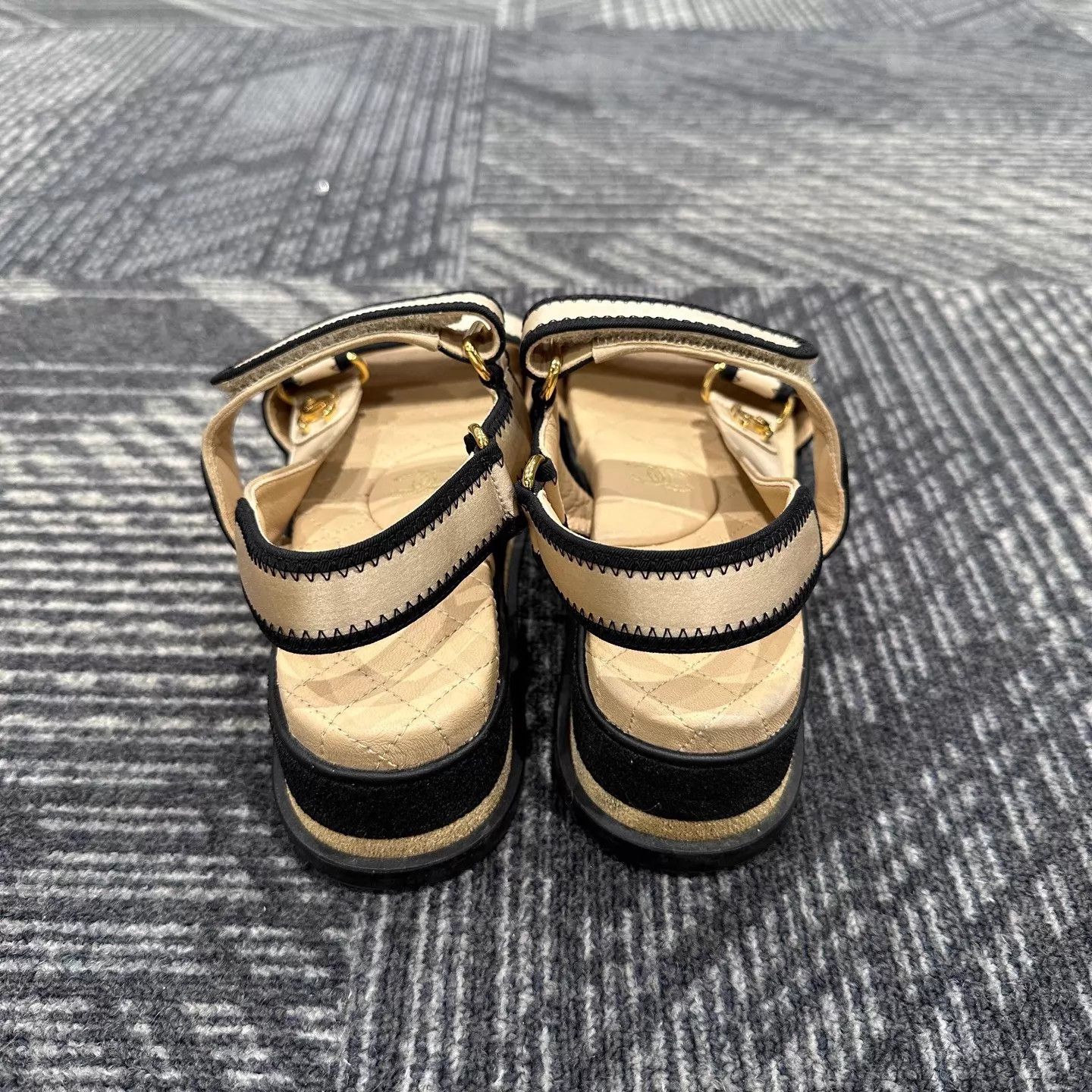 Chanel Chanel Velcro Beach Sandals 36.5 Size US 6 / IT 36 - 3 Thumbnail