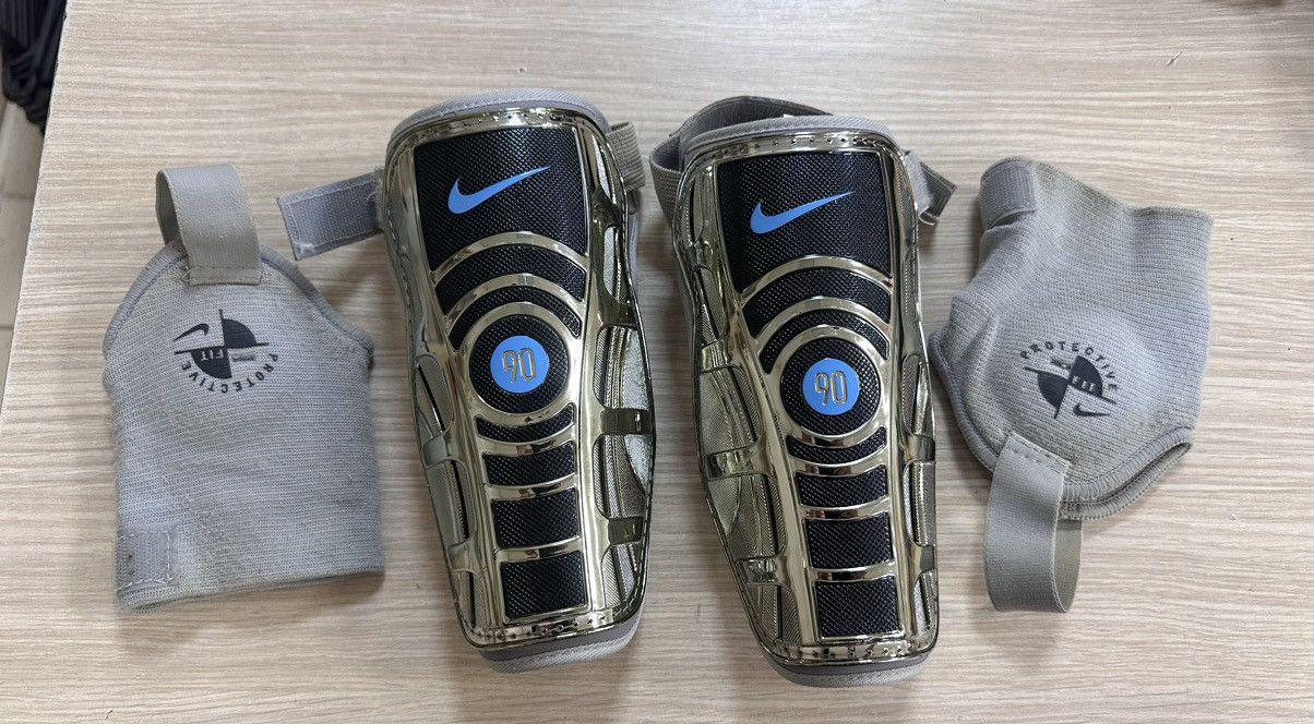 Nike × Vintage Vintage Nike total 90 soccer shields rare M Size US 9.5 / EU 42-43 - 2 Thumbnail