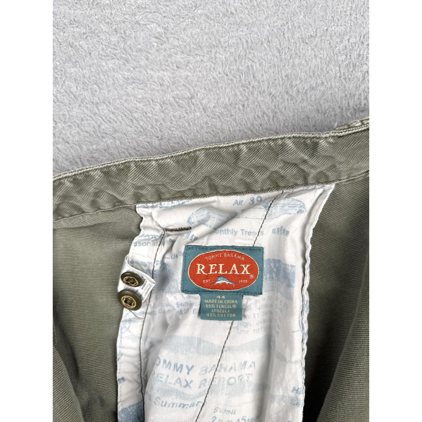 Tommy Bahama Tommy Bahama Shorts Mens 44 Olive Green Cargo Cotton Casual Relax Pockets Size US 44 / EU 60 - 7 Thumbnail