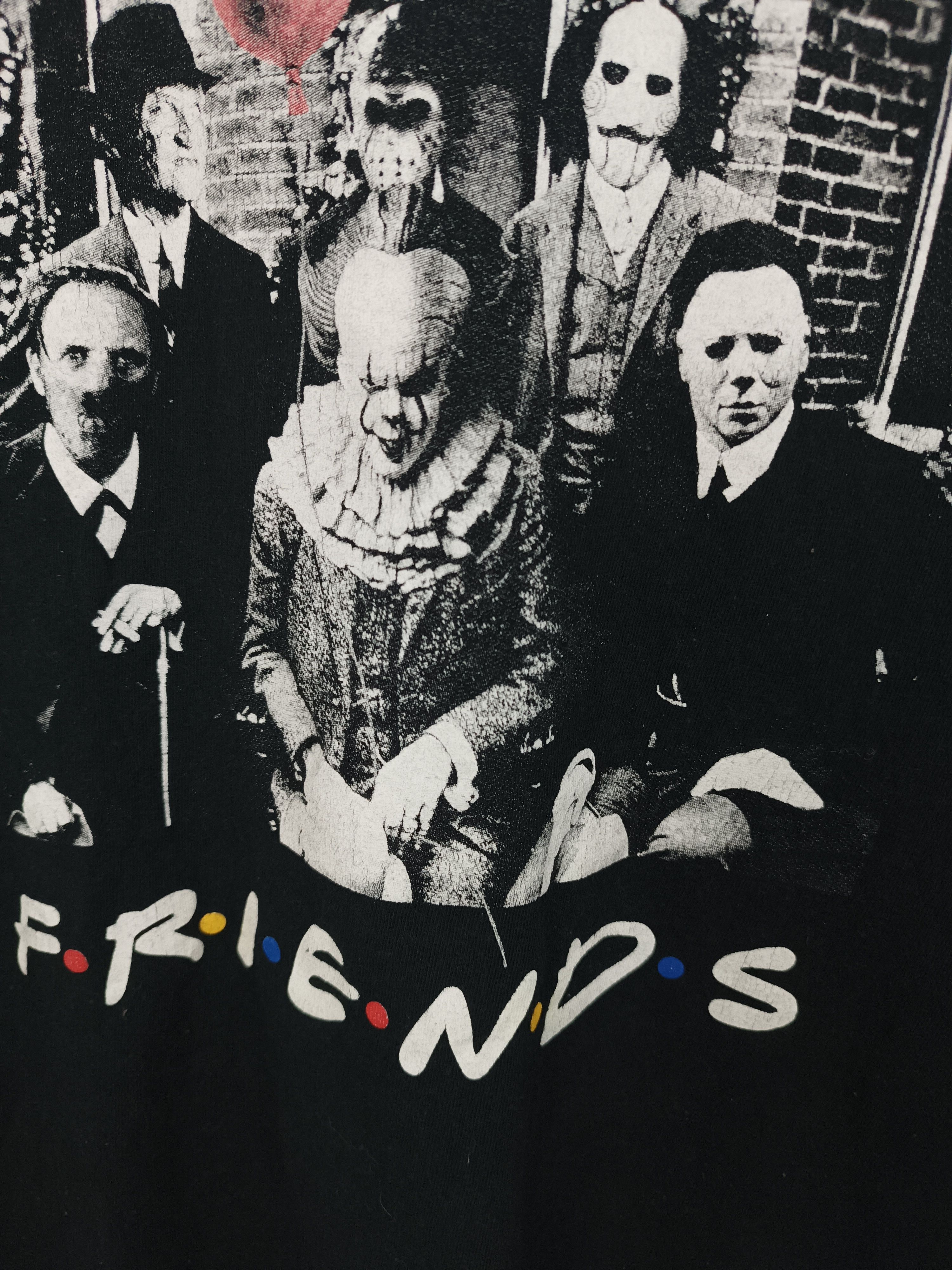 Vintage VINTAGE FRIENDS SITCOM PARODY HORROR IT KRUEGER JASON MYERS Size US XL / EU 56 / 4 - 11 Thumbnail