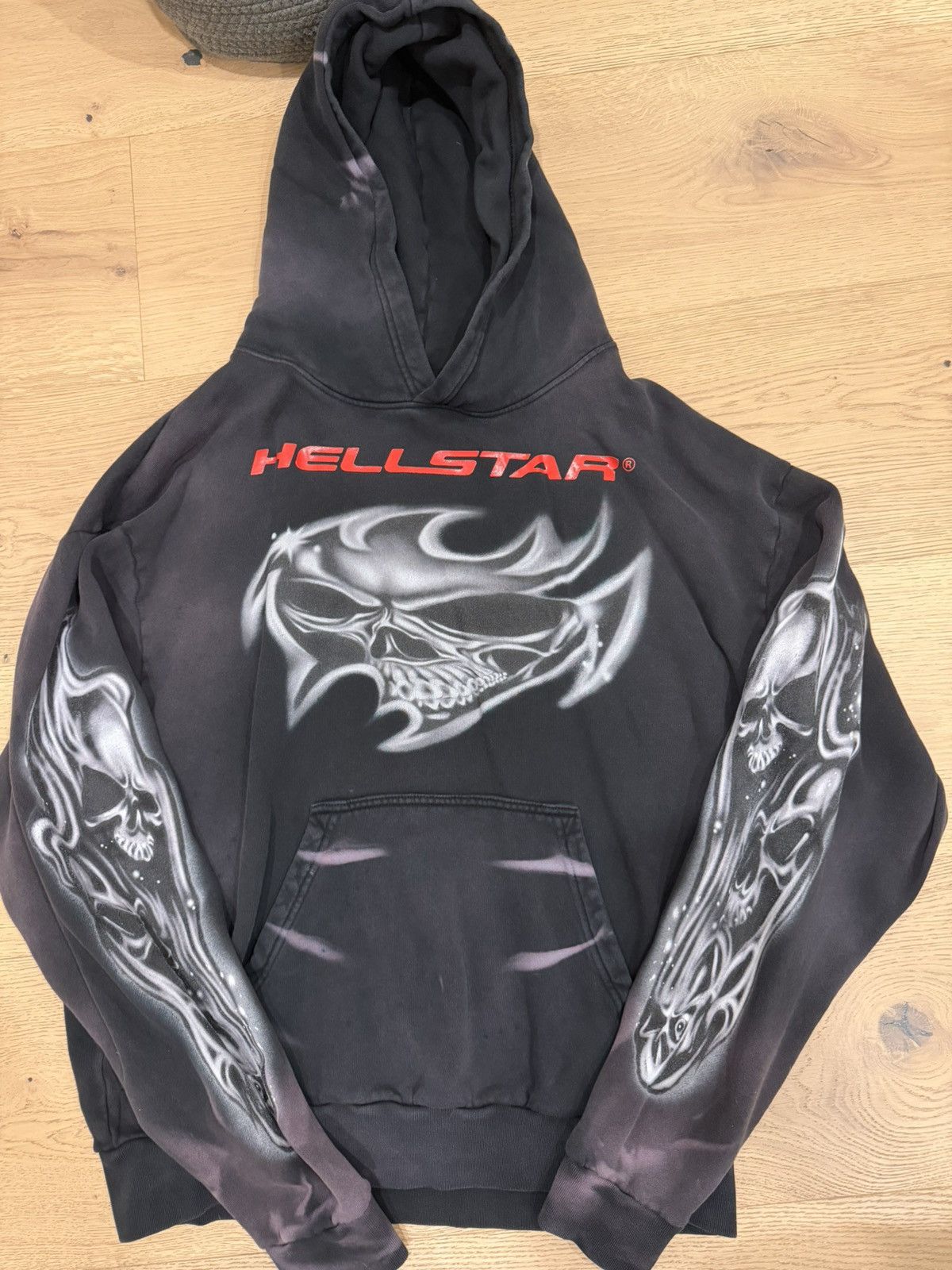 HELLSTAR Hellstar Airbrushed Skull Hoodie Size US XL / EU 56 / 4 - 1 Thumbnail