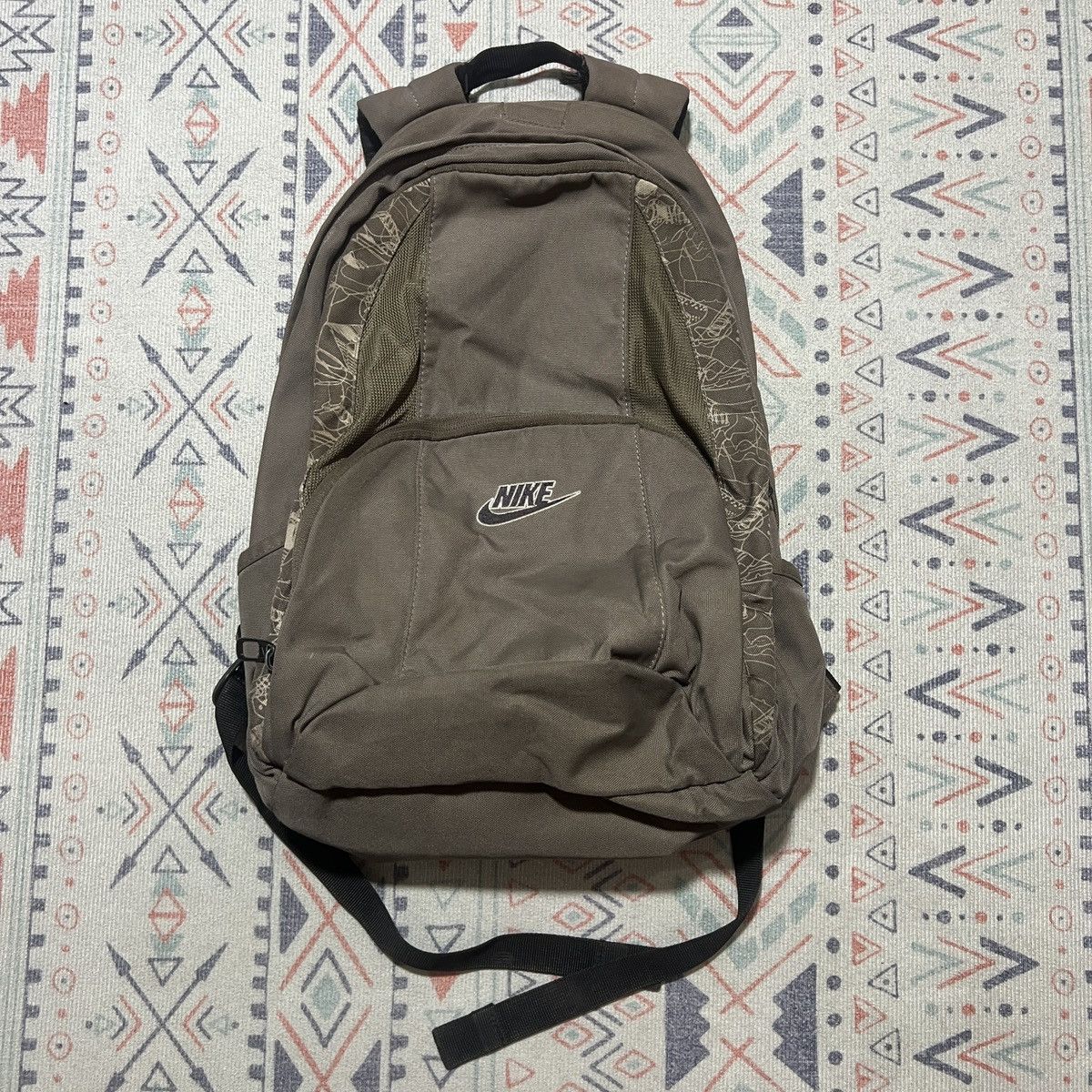 Nike Nike 20L bagpack Art Design Size ONE SIZE - 1 Thumbnail