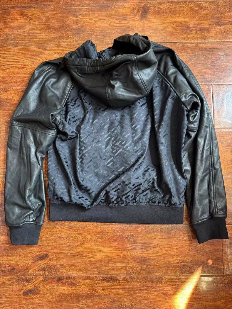 Versace Versace Flight jacket lambskin sleeves with hooded design Size US M / EU 48-50 / 2 - 8 Thumbnail