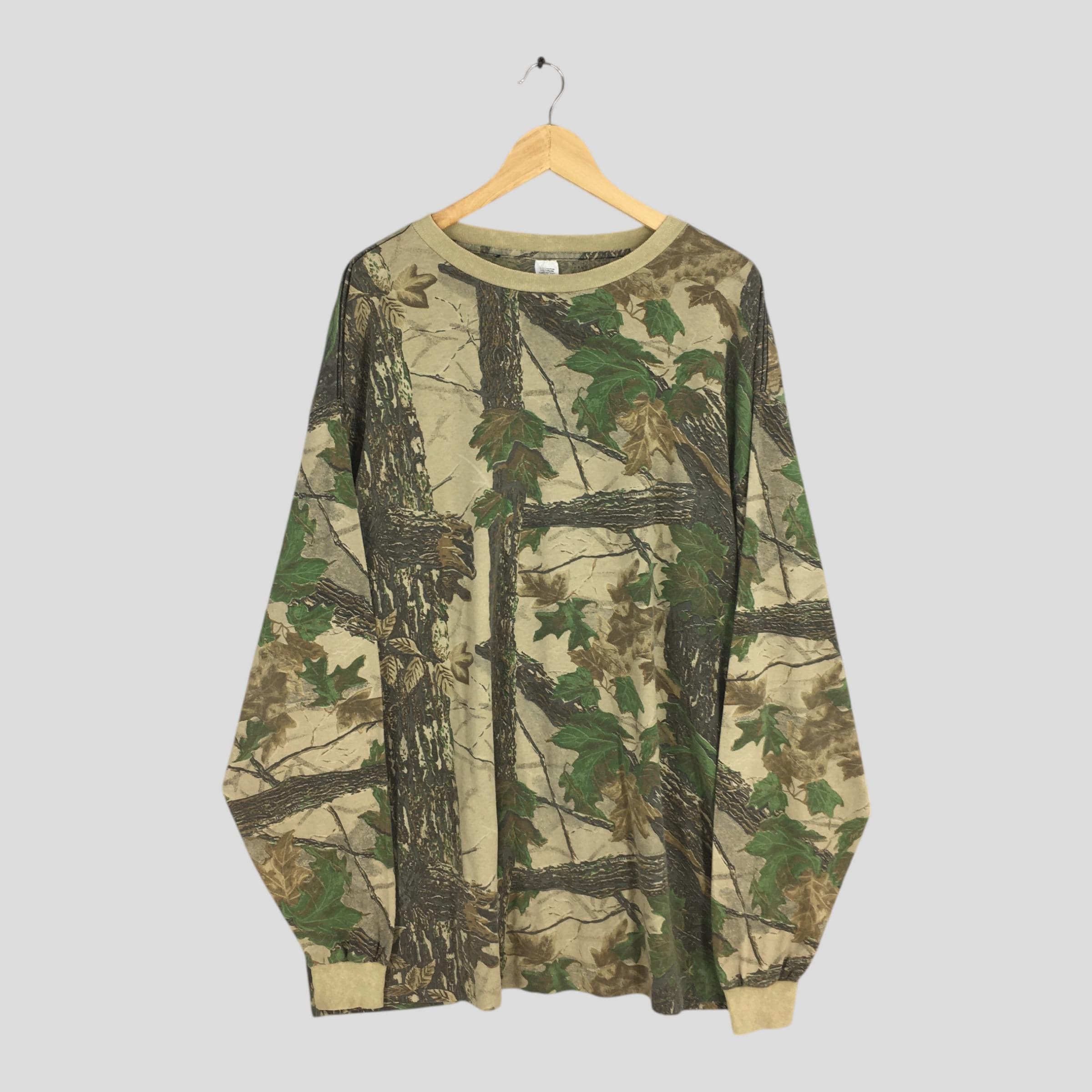 Mossy Oaks × Realtree × Vintage Vintage 90's Real Tree Camo Longsleeve T shirt 2XLarge Size US XXL / EU 58 / 5 - 1 Thumbnail