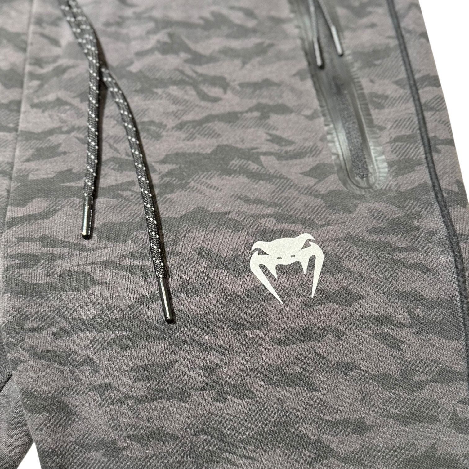Other Venum Women's Laser Joggers Drawstring Pant Dark Camo Medium Size 30" / US 8 / IT 44 - 4 Thumbnail