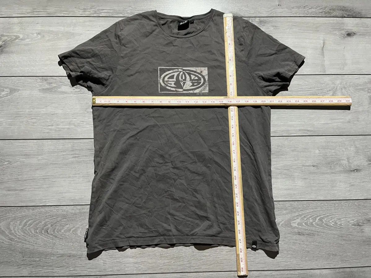 Band Tees Animal Tshirt box logo size Large Size US L / EU 52-54 / 3 - 5 Thumbnail