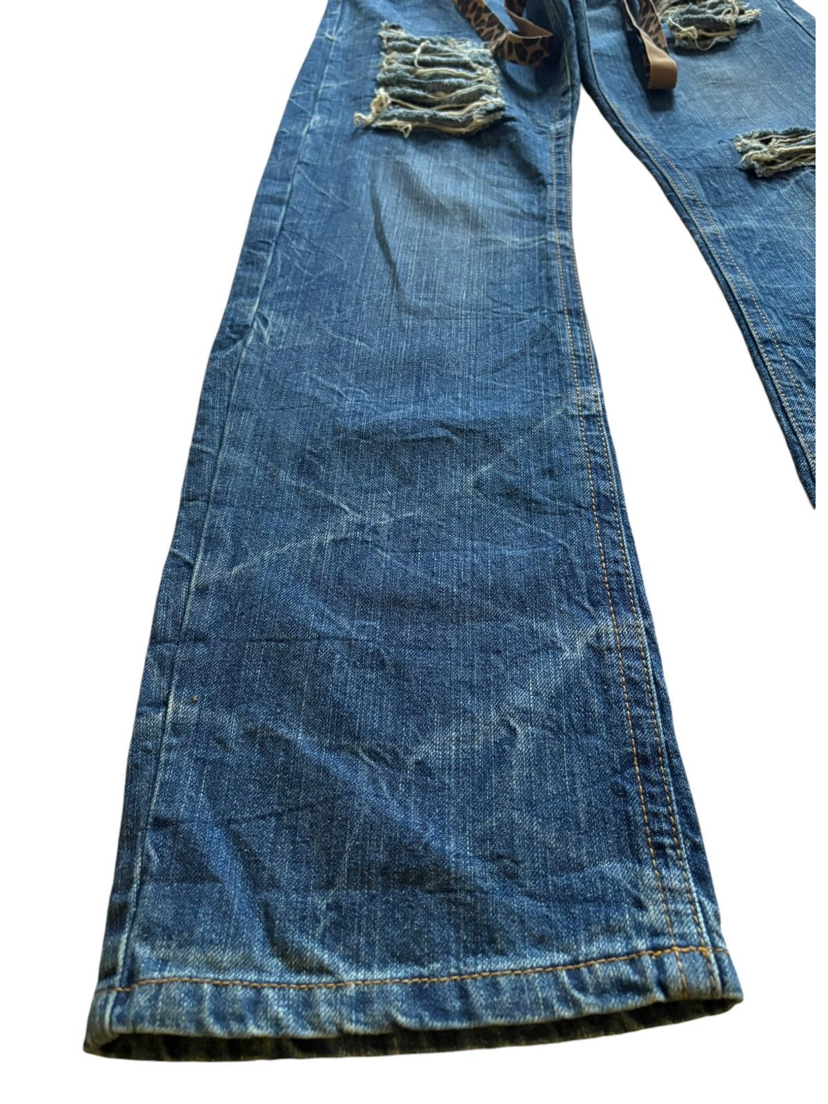 Japanese Brand SALES🔥Vintage Japanese Brand Leopard Patch Baggy Jeans Size 33" - 6 Thumbnail