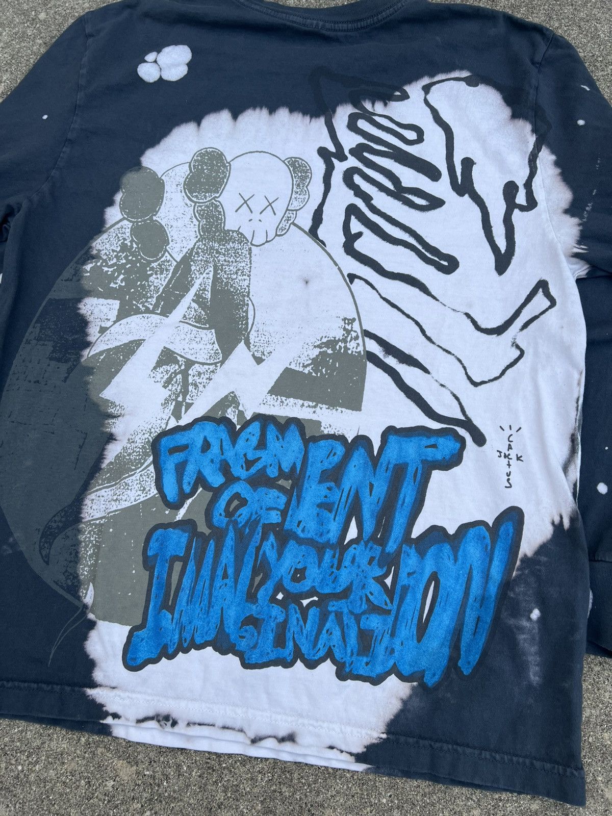 Fragment Design × Kaws × Travis Scott Travis Scott KAWS Fragment Design Long Sleeve Shirt Size L Size US L / EU 52-54 / 3 - 10 Thumbnail
