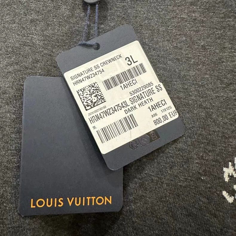 Louis Vuitton Louis Vuitton Cuff letter logo short sleeve Size US XXL / EU 58 / 5 - 5 Thumbnail