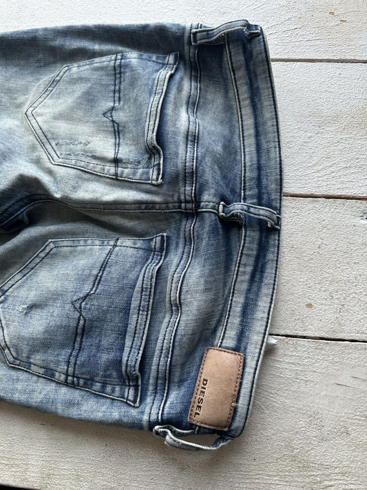 Diesel 🚨Gothic Diesel Regular Slim relax Flared Jeans Womens Size 26" / US 2 / IT 38 - 7 Thumbnail