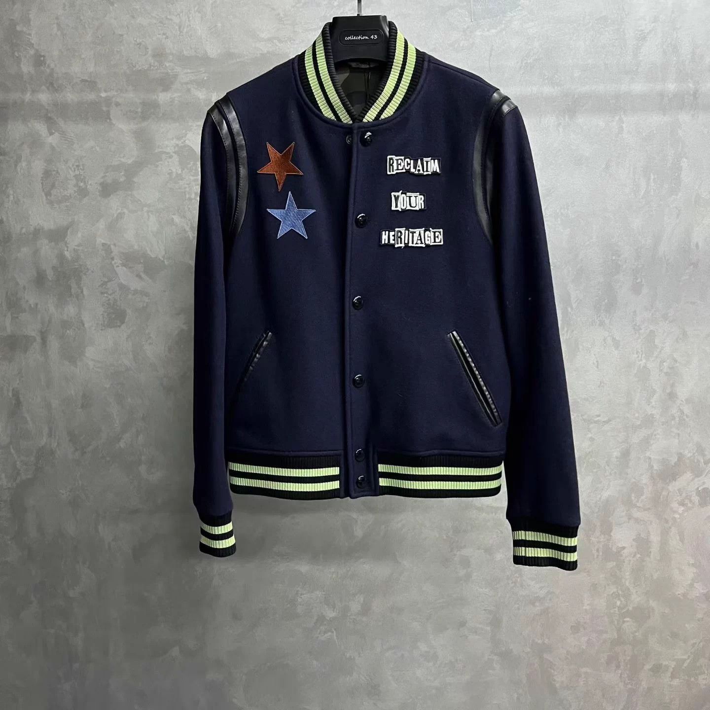 Valentino Valentino Blue Letter Patch Single-Breasted Base Jkt 46 Size US S / EU 44-46 / 1 - 1 Thumbnail