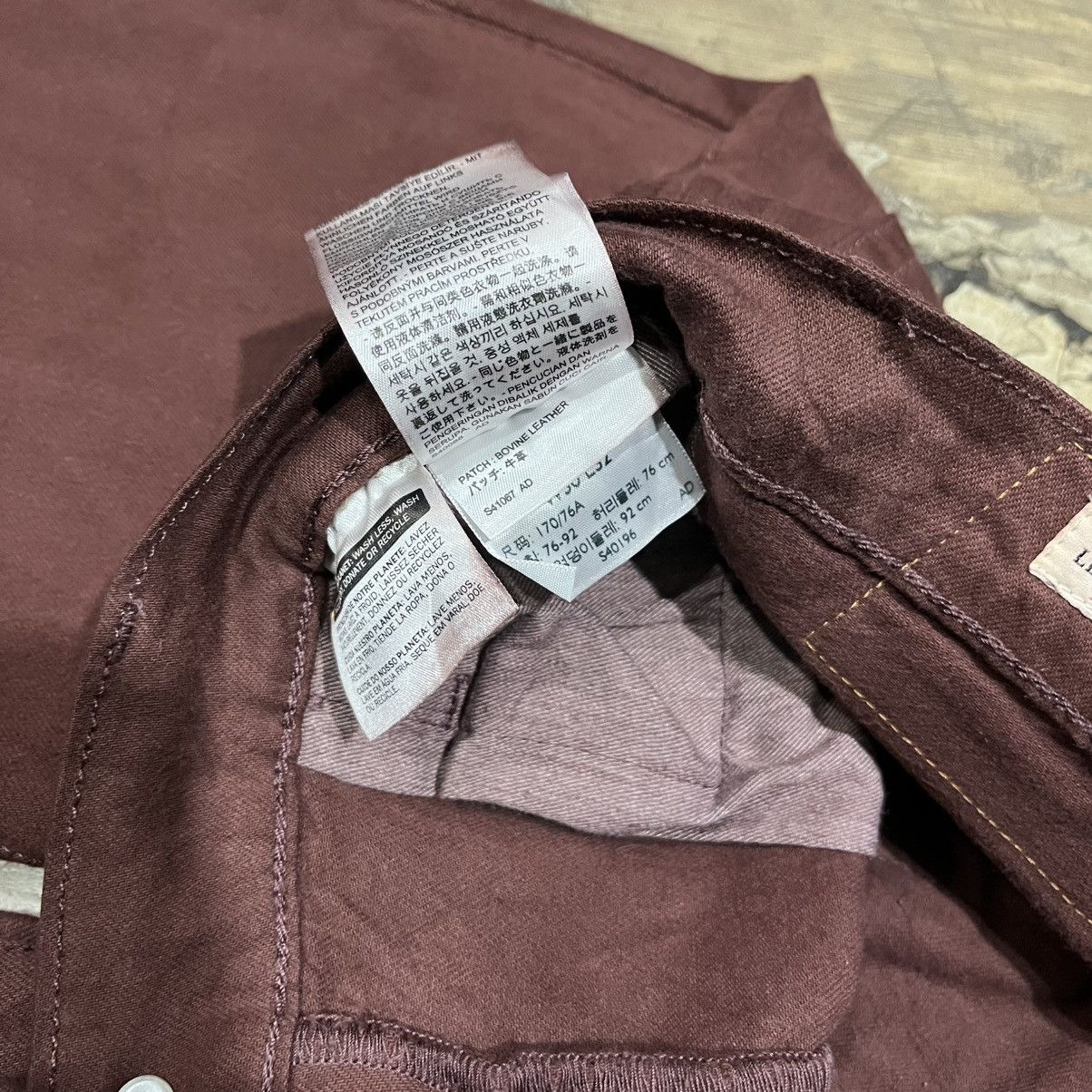 Tornado Mart Levi’s 502 Big E Regular Taper | Burgundy Size US 30 / EU 46 - 6 Thumbnail