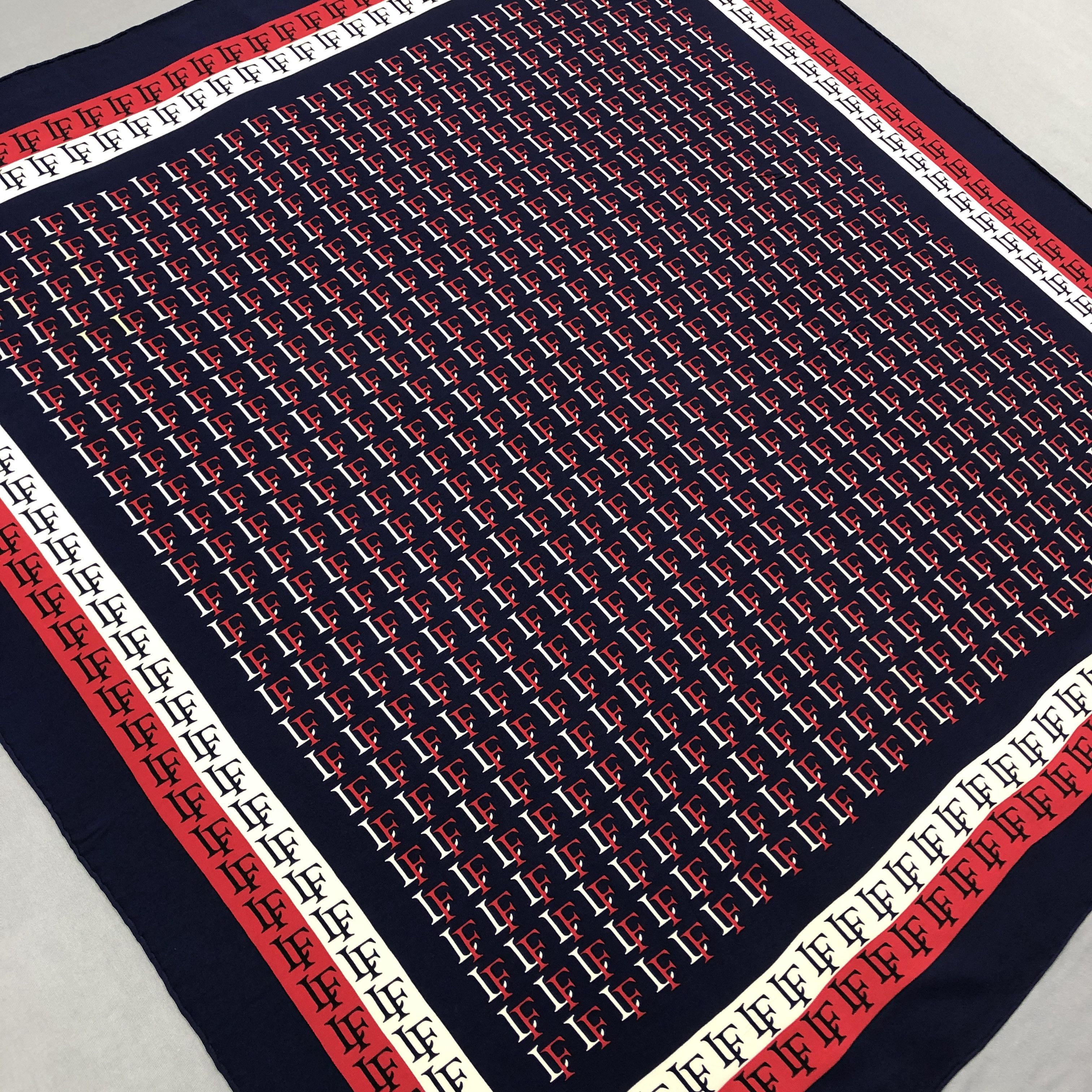 Louis Feraud Vintage Louis Feraud SILK Scarf Twill Stole Wraps Scarves Size ONE SIZE - 5 Thumbnail