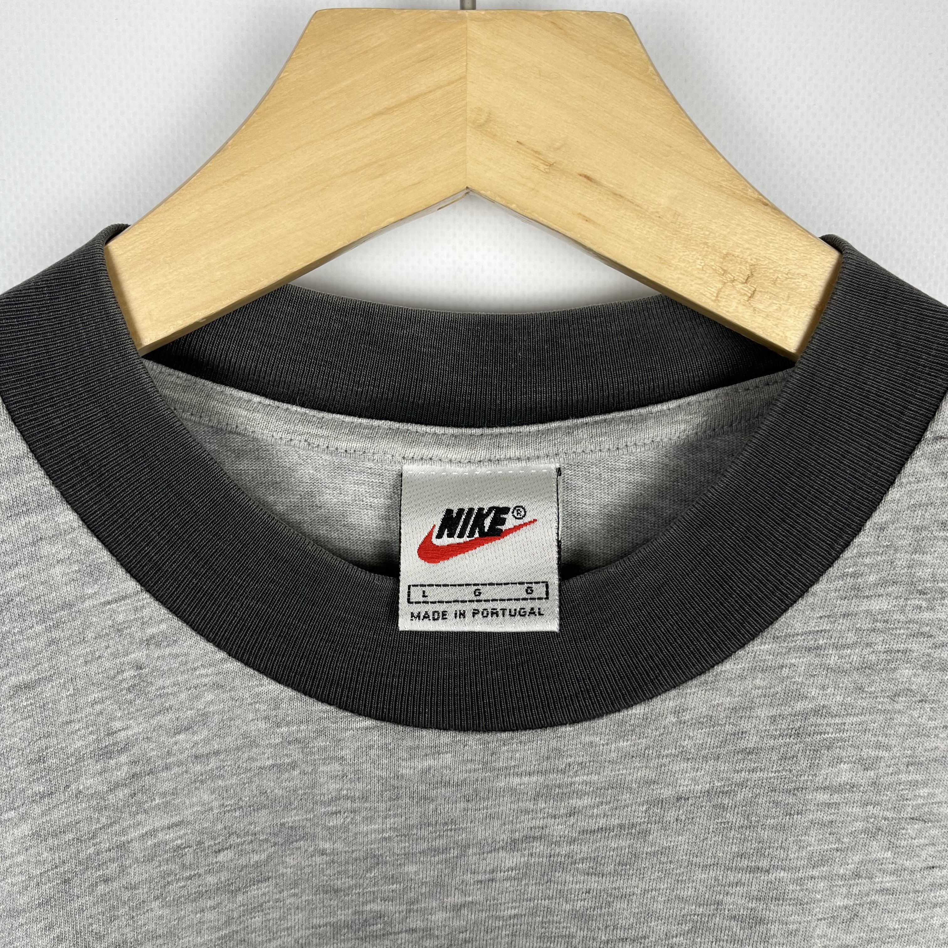 Nike Vintage Nike Embroidered Big Logo T Shirt 90’s Size US L / EU 52-54 / 3 - 8 Thumbnail