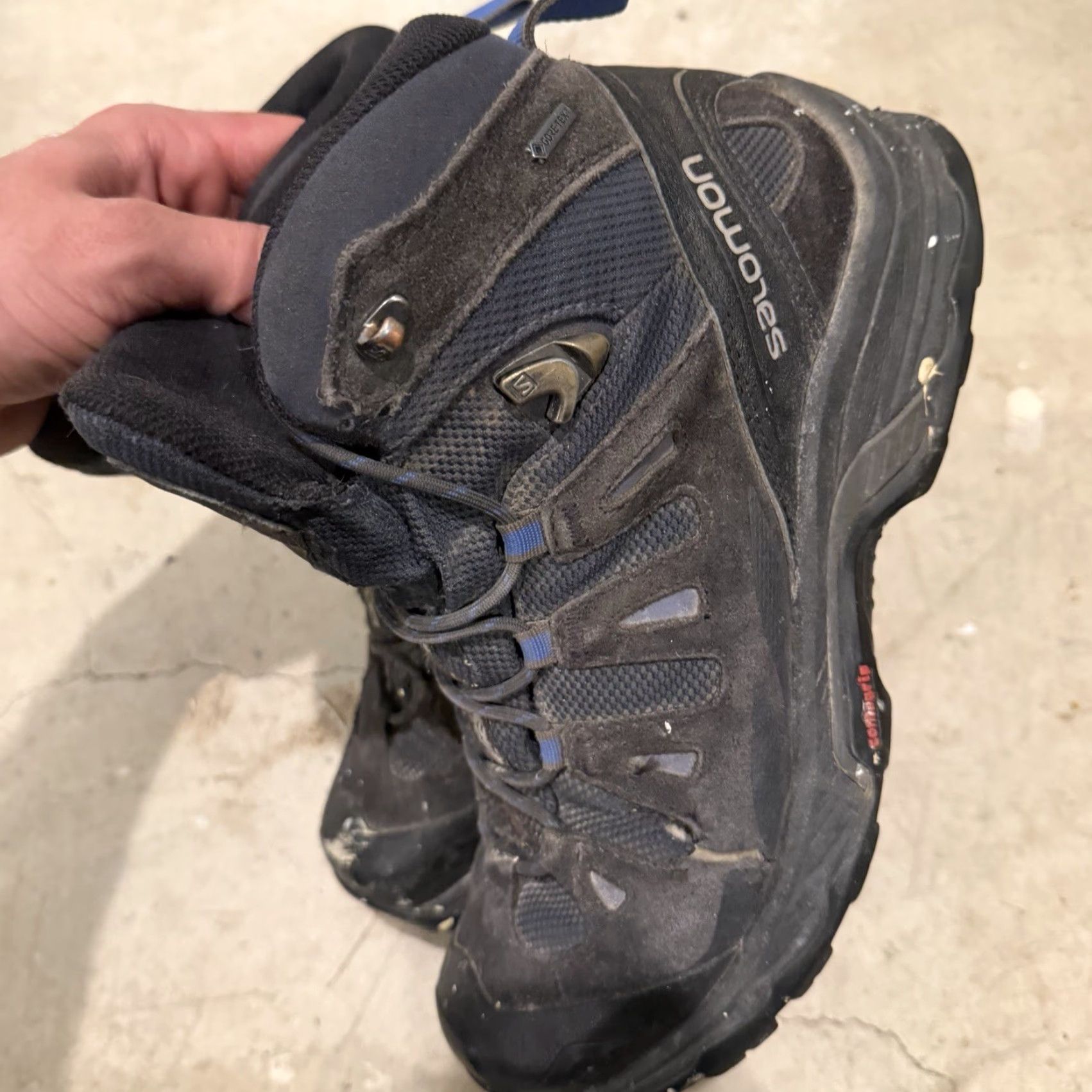 Salomon Salomon Hiking Boots Womens 8.5 Blue GORE-TEX Mid Waterproof Contagrip DISTRESS Size US 7 / IT 37 - 6 Thumbnail
