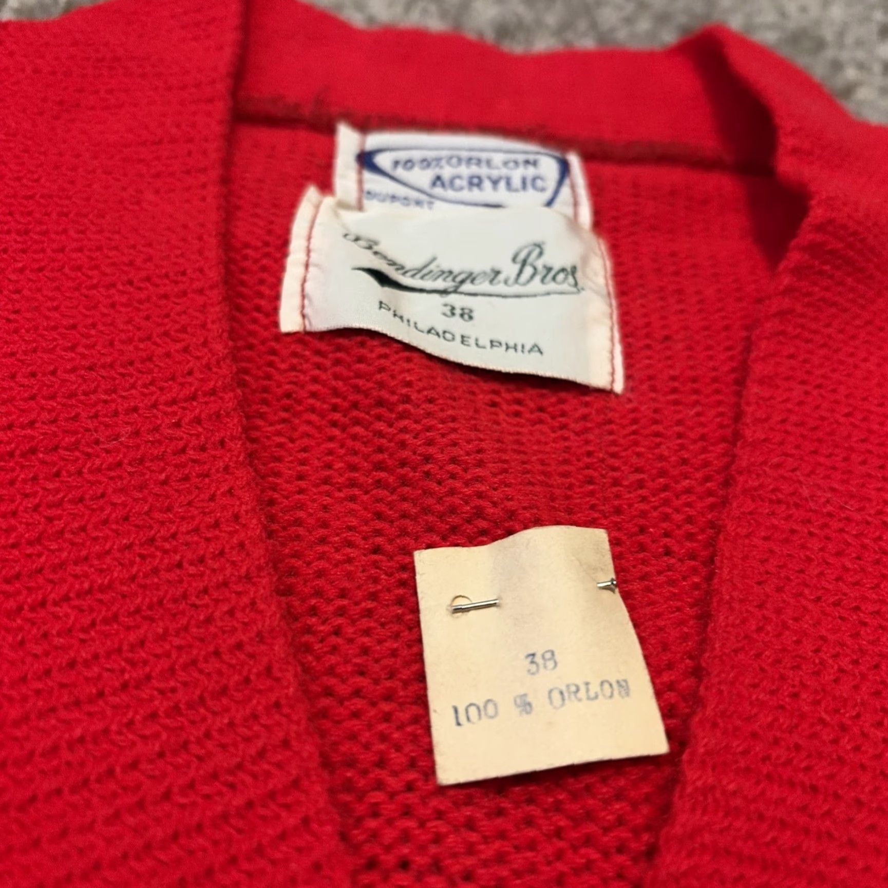 Vintage VINTAGE 60s Bendinger Bros Philadelphia 100% Orlon Acrylic Red Cardigan Sweater 38 Mens Size US M / EU 48-50 / 2 - 6 Thumbnail