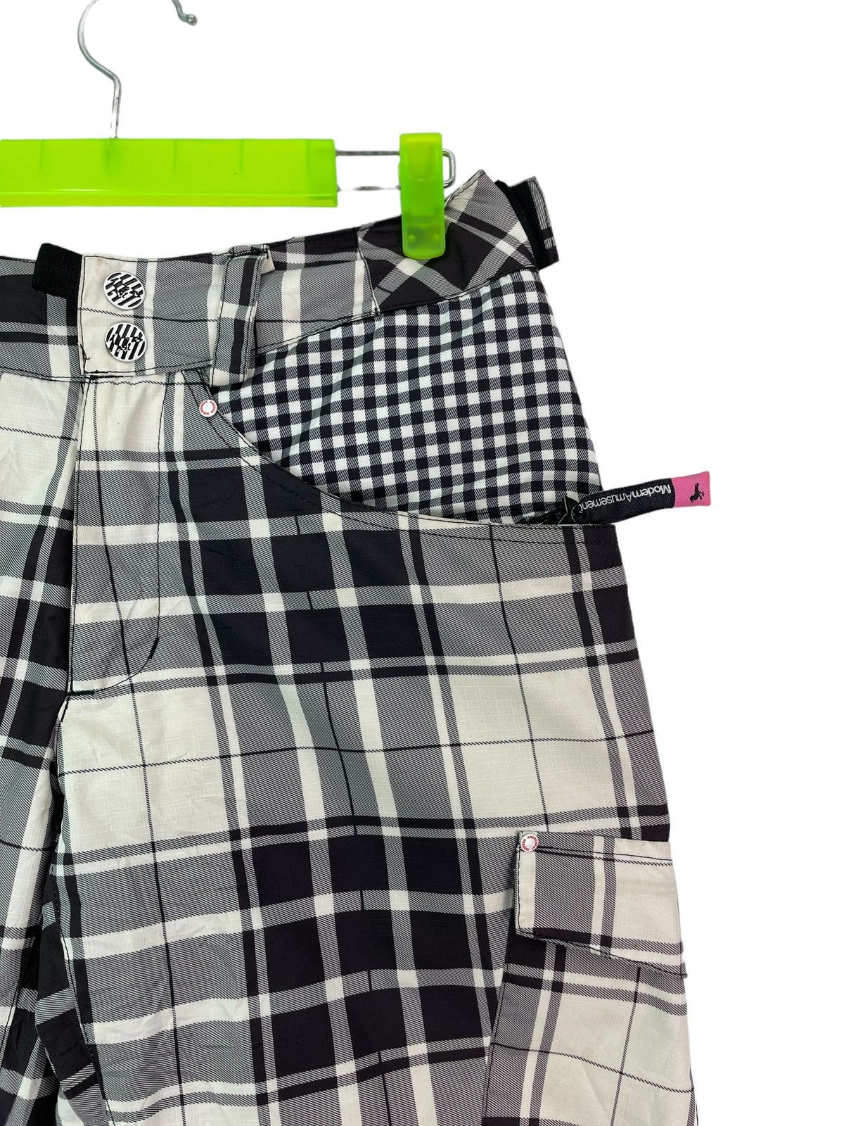 Modern Amusement Vtg 90s MODERN AMUSEMENT japan tartan plaid snowboard pant Size US 30 / EU 46 - 2 Thumbnail