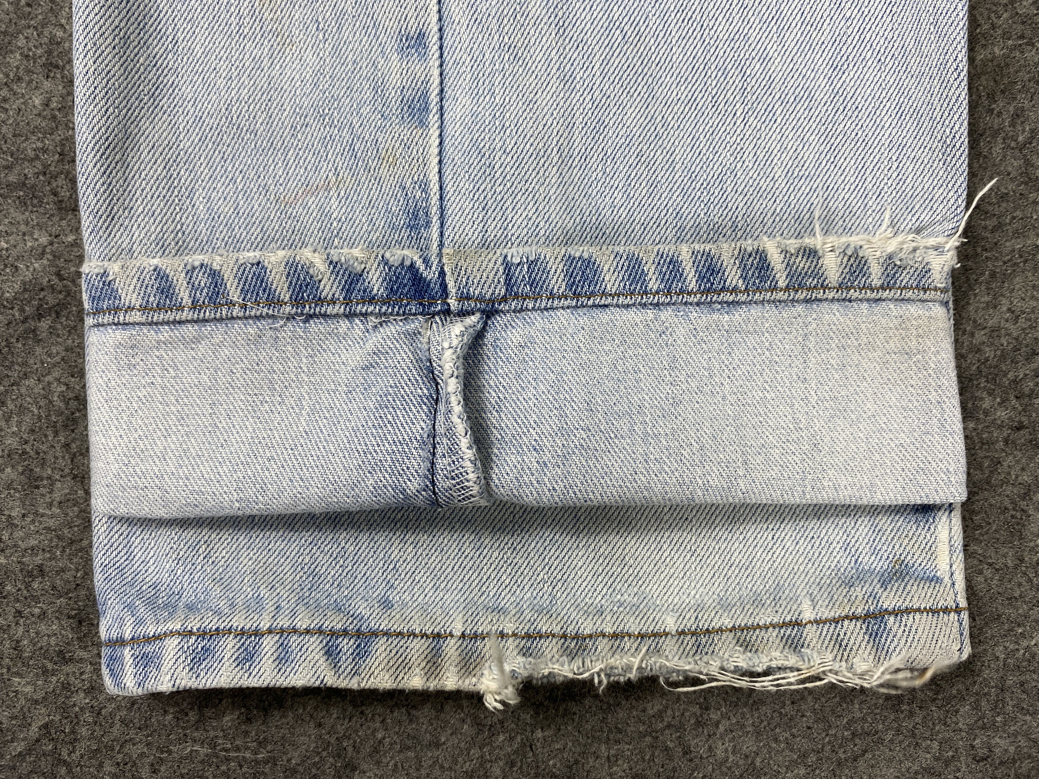 Levi's Light Wash Vintage Levi's 505 Jeans 35x28.5 Denim -JN2326 Size US 35 - 10 Thumbnail