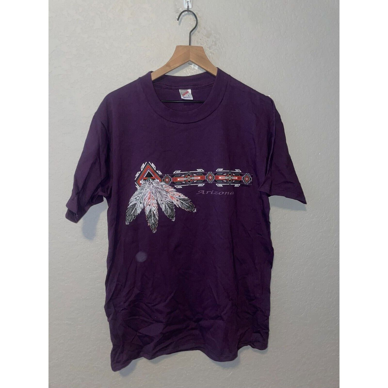 Jerzees Vintage Arizona Purple Shirt Native American Feathers Tee L Size US L / EU 52-54 / 3 - 1 Thumbnail