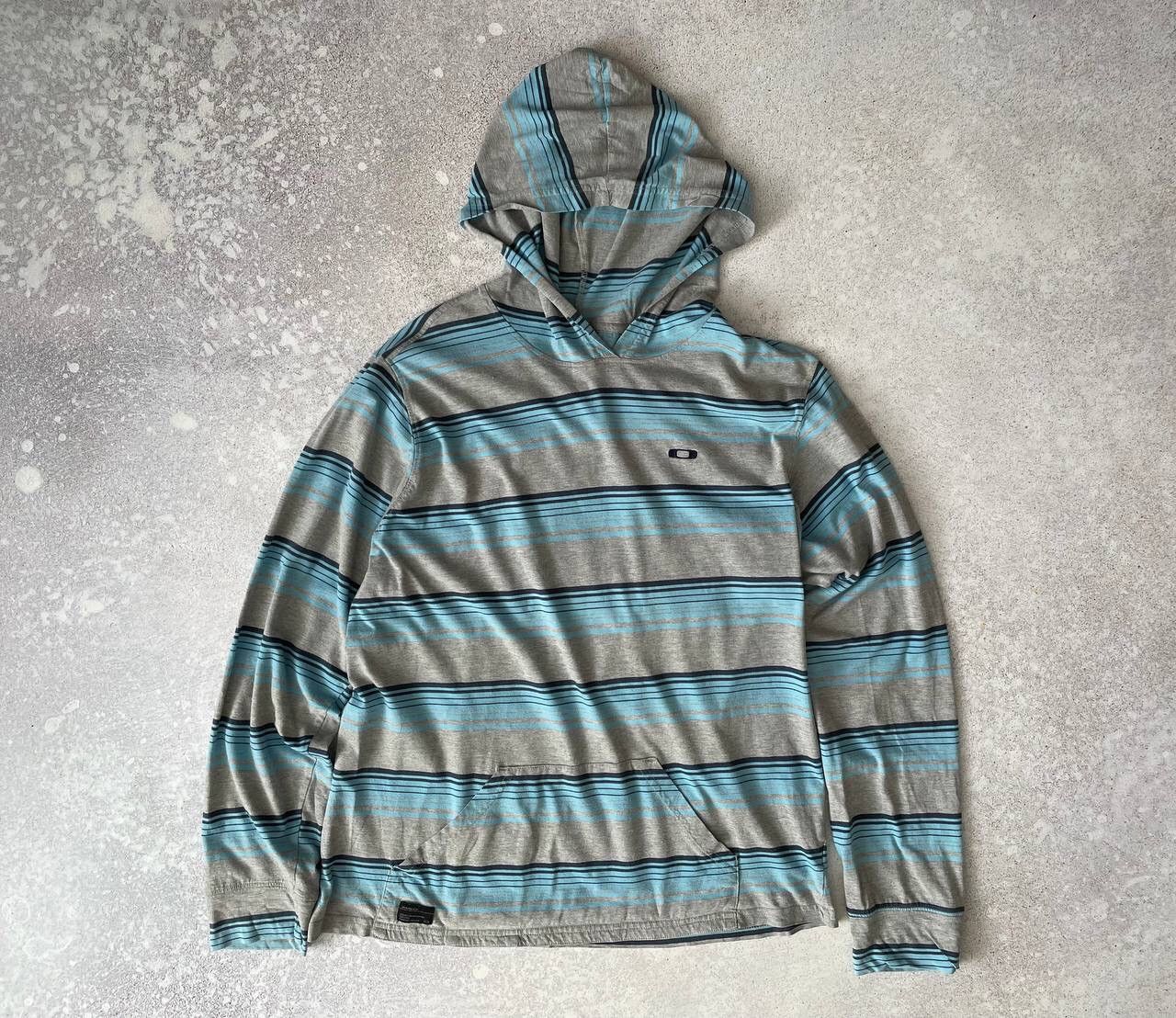 Oakley × Vintage Vintage Oakley Grey Hoodie Size XL Y2K Rare Item Size US XL / EU 56 / 4 - 2 Thumbnail