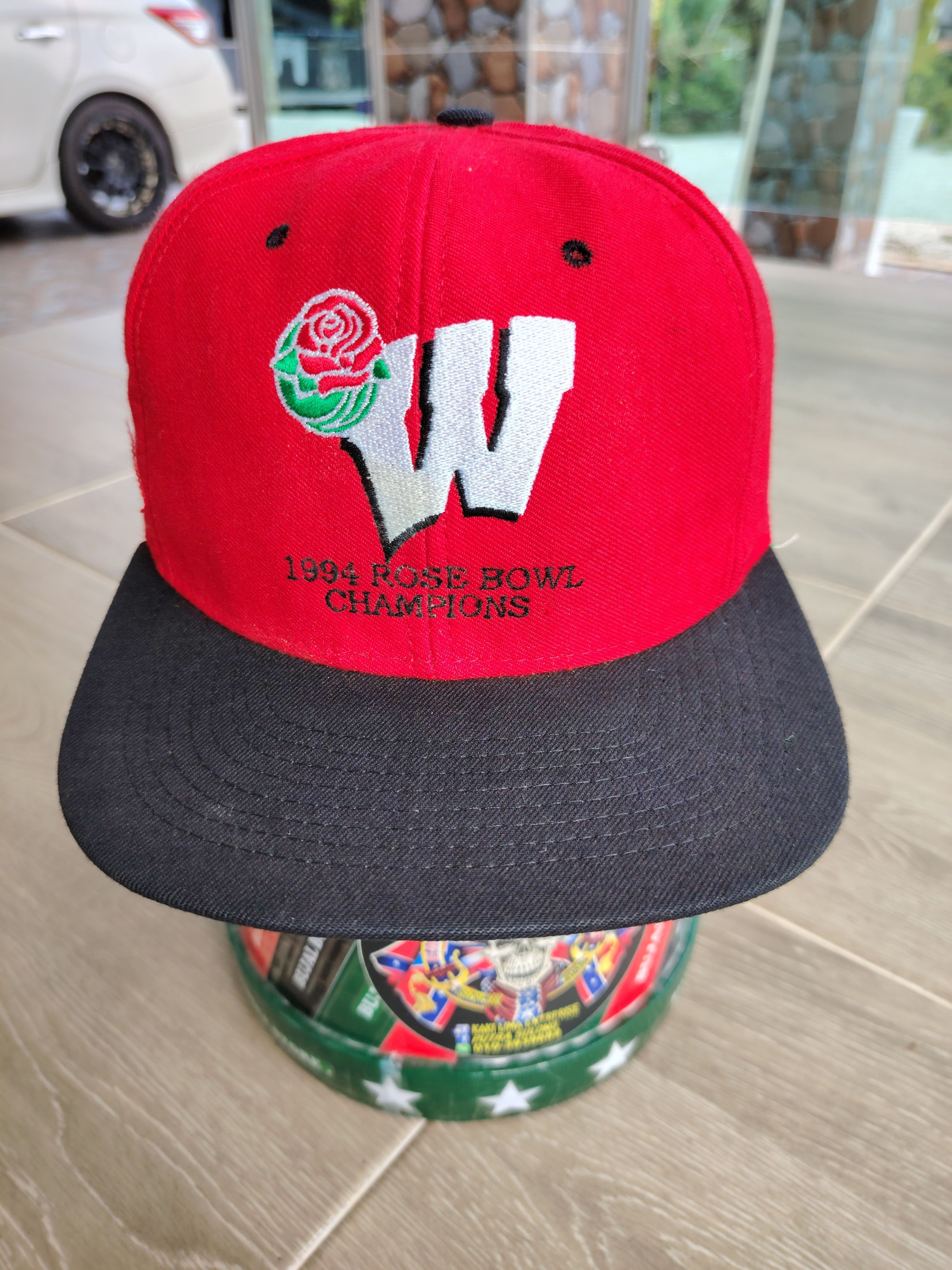 NCAA × Nutmeg × Vintage Vintage 90s Wisconsin Badgers Rose Bowl Nutmeg USA Hat Size ONE SIZE - 1 Thumbnail