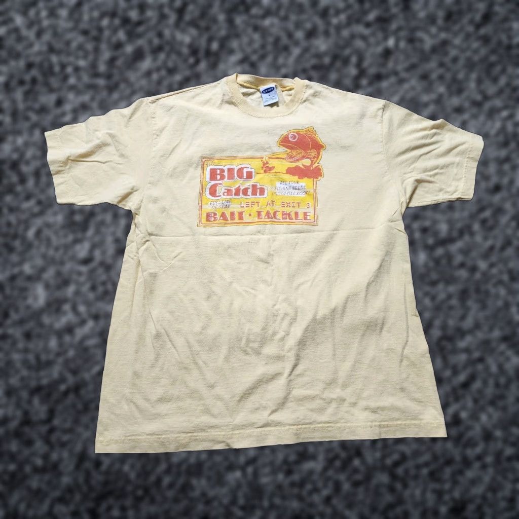 Old Navy VINTAGE Old Navy Mens M Big Catch Bait And Tackle Fishing Fish T Shirt Size US M / EU 48-50 / 2 - 1 Thumbnail