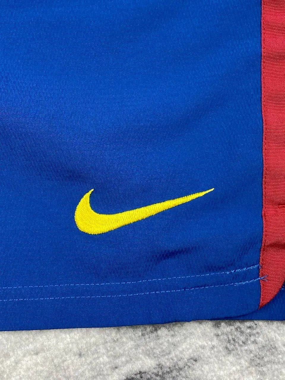 Nike Vintage Nike FC Barcelona 2006 2007 Home Shorts Soccer Size US 32 / EU 48 - 3 Thumbnail