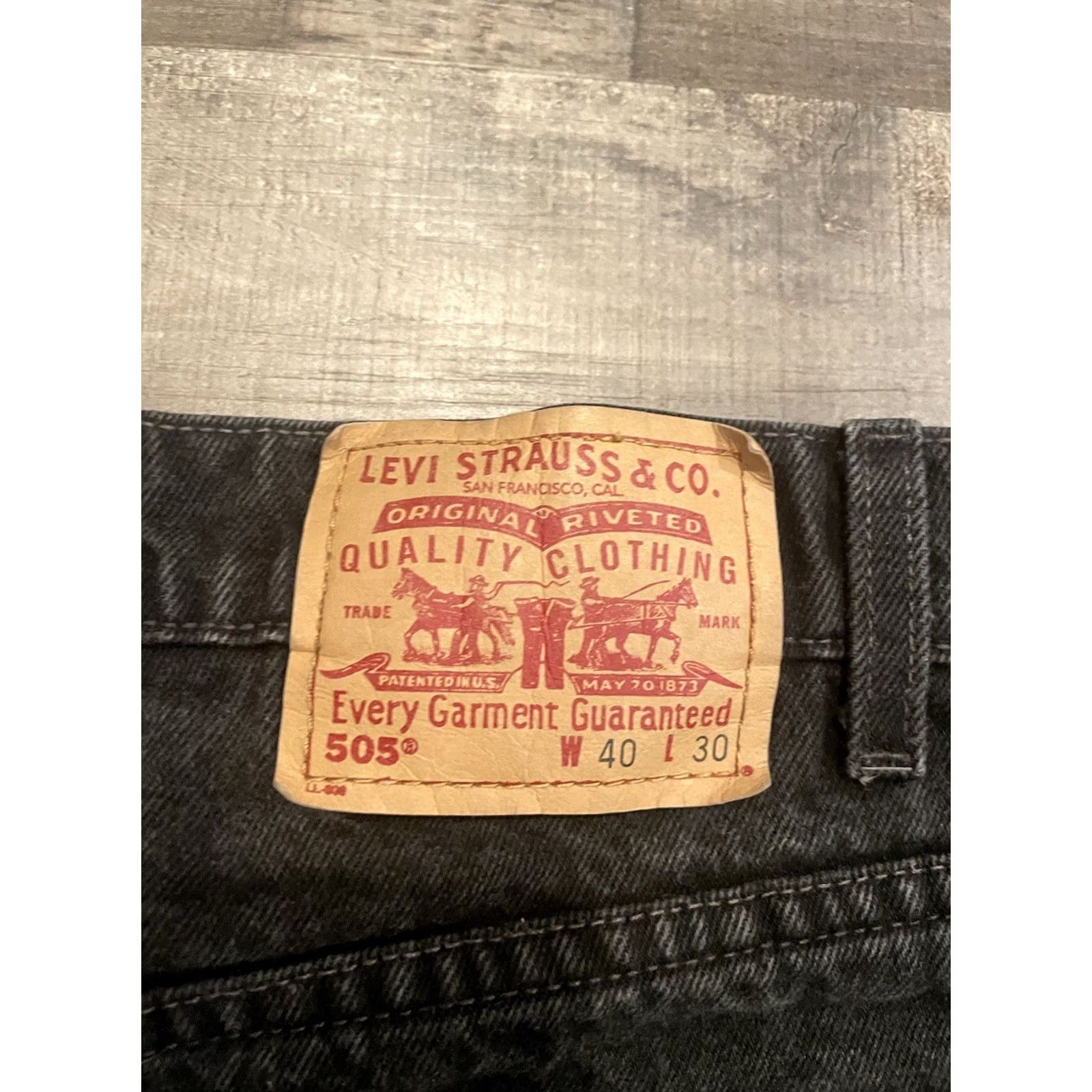 Levi's VINTAGE Levi's Jeans Mens 40x30 Black Denim 505 Regular Fit Straight Leg 90s Mens Size US 40 / EU 56 - 5 Thumbnail