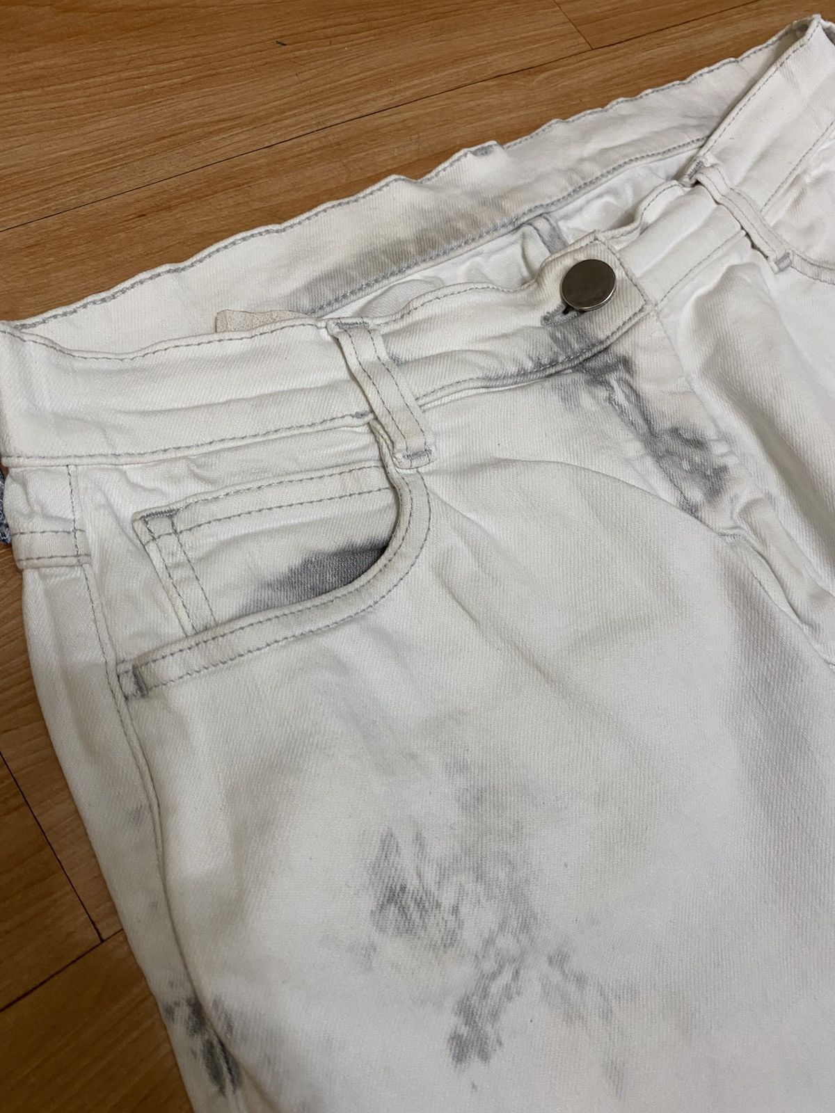 Maison Margiela Maison Margiela Distressed White Denim Jeans very rare Size US 29 - 5 Thumbnail
