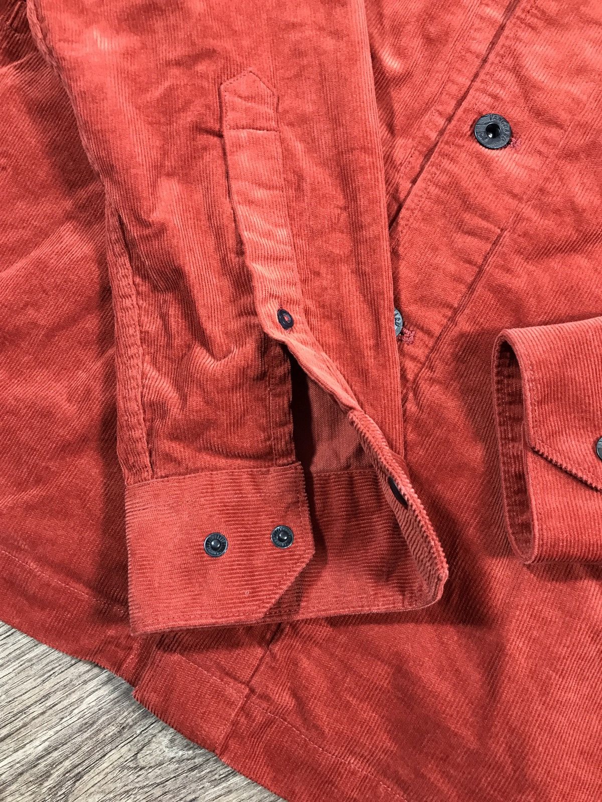 Other Venguard Velvet Shirt Button Size US XXL / EU 58 / 5 - 10 Thumbnail